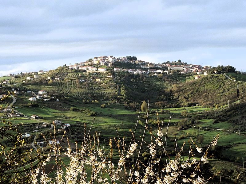centro storico, collinare, Villanova del Battista, Polcarino , Villanova