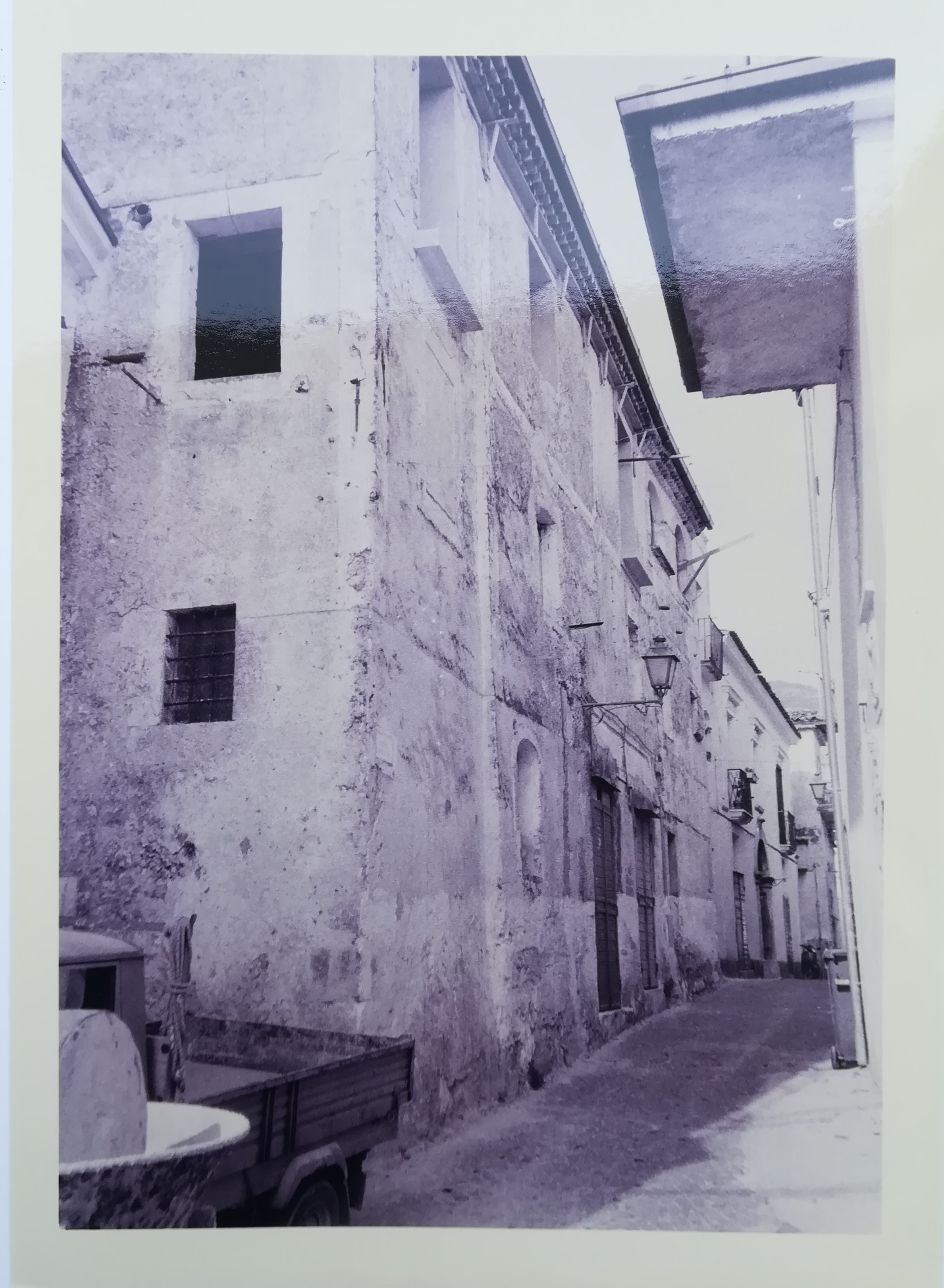 Palazzo nobiliare in Via Porta San. Giovanni, 36