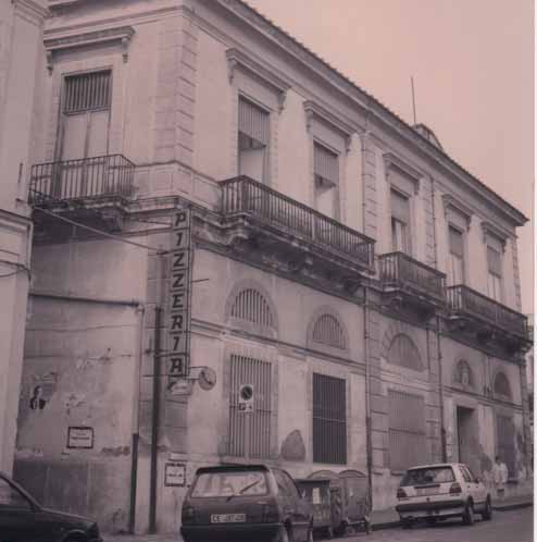 Casa pubblica in linea