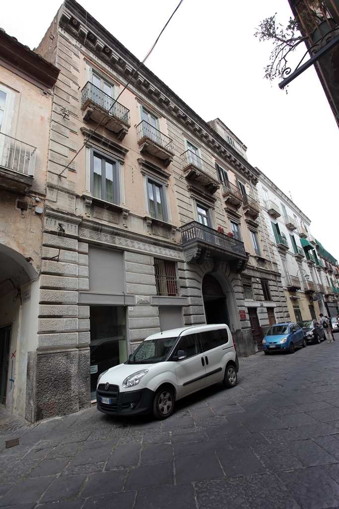 [Palazzo in Via Antonio Gramsci, 36]