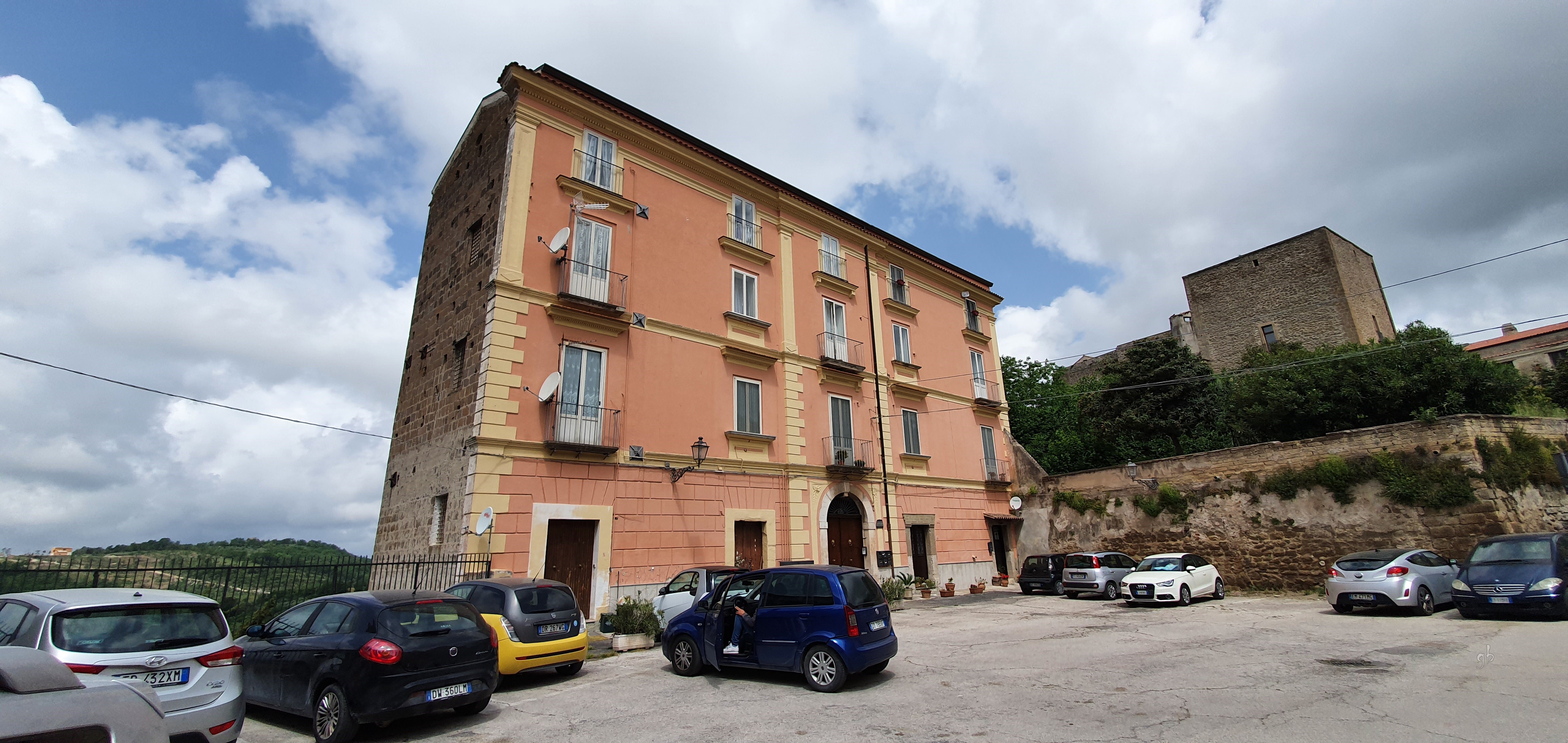 [Palazzo in Piazza Castello, 6]