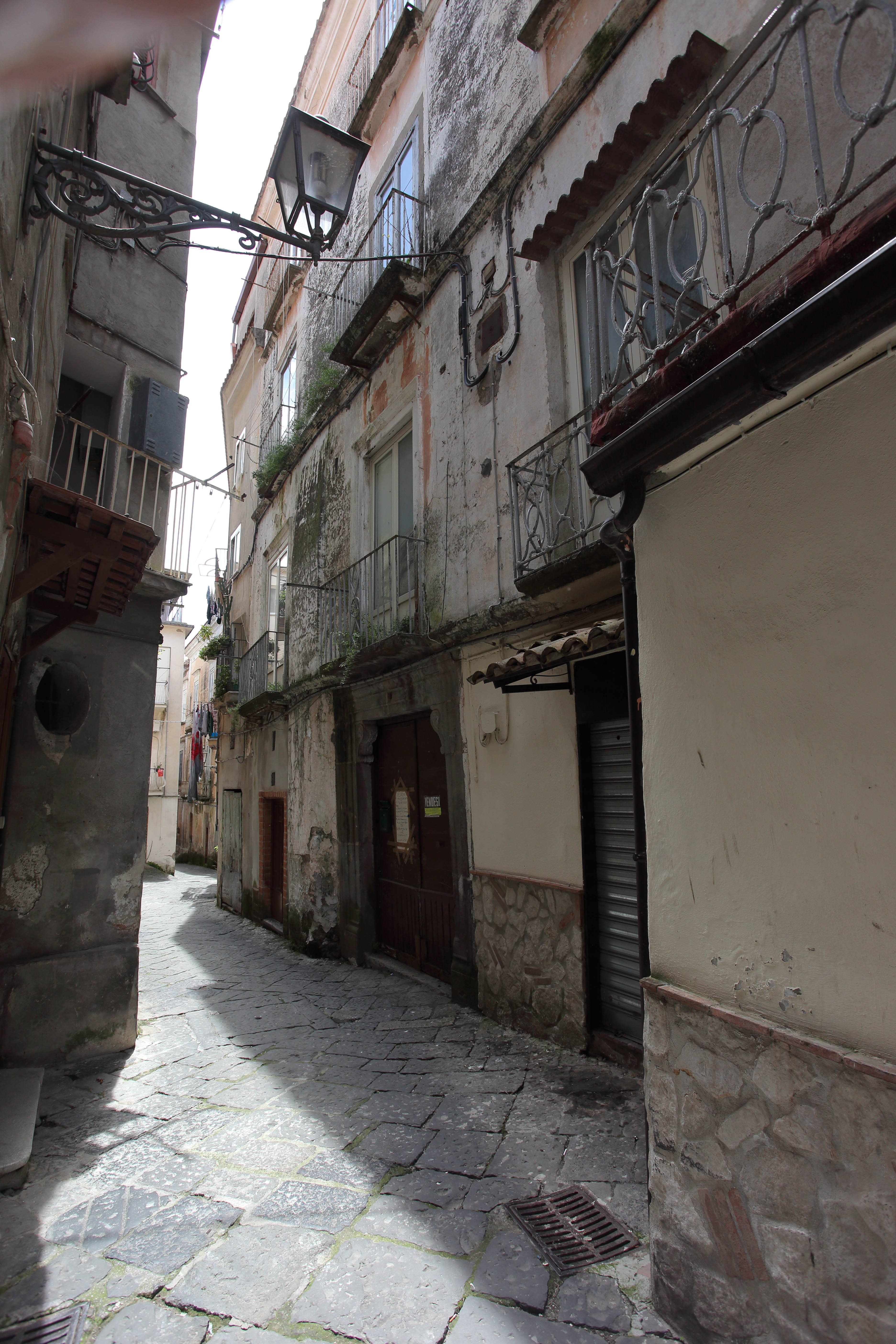 [Palazzo in via Marconi, G. ]