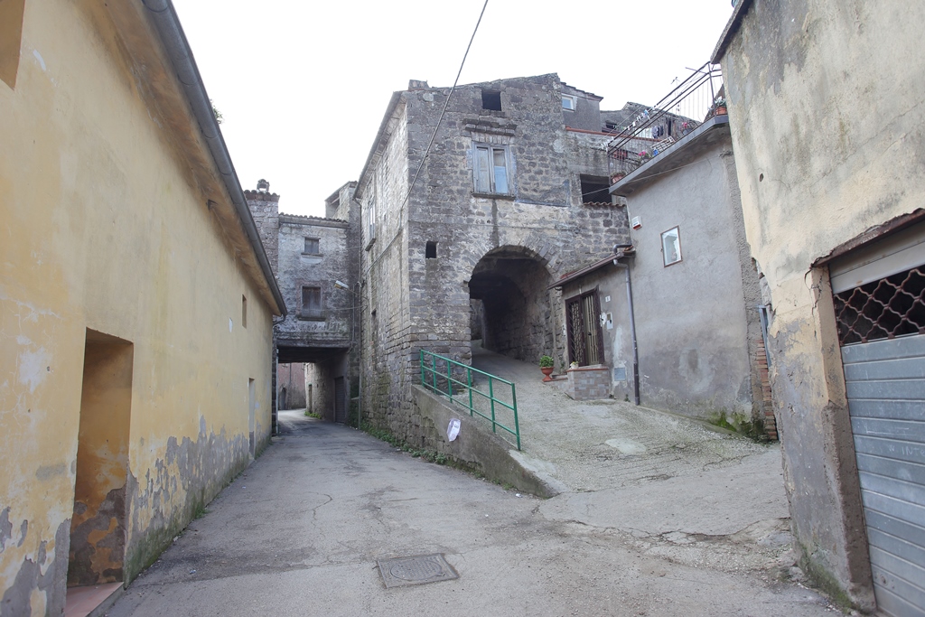 [Complesso Edilizio in via Socce, 15]