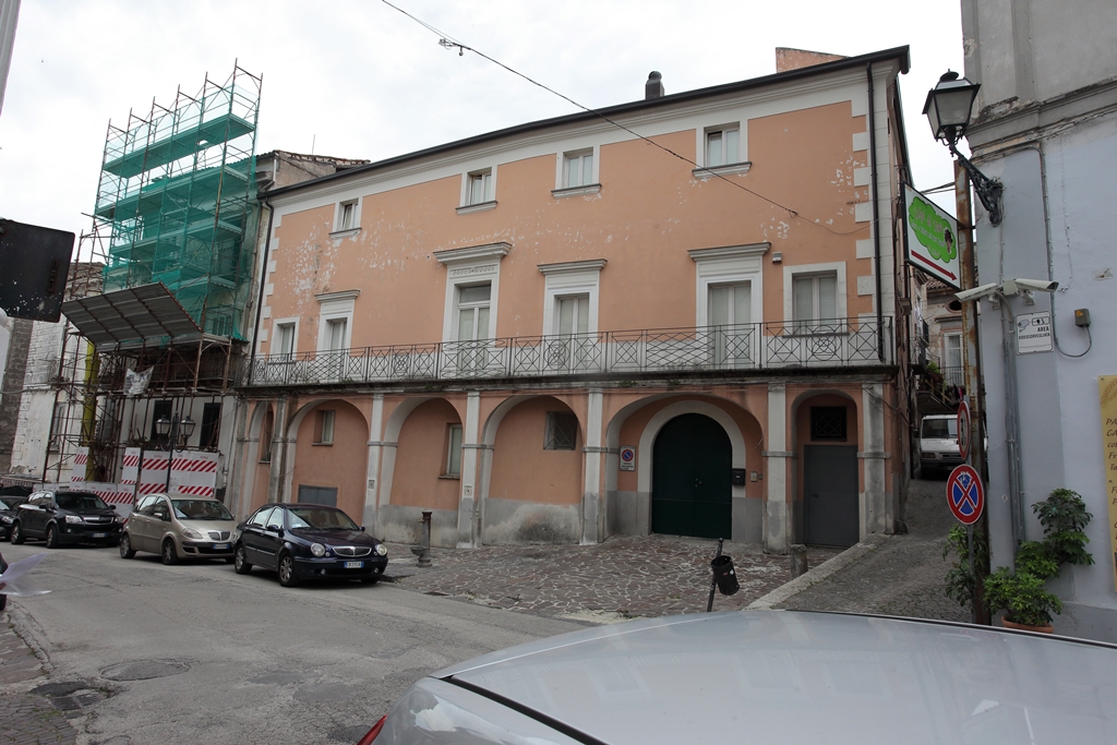 [Palazzo in Piazza della Vittoria, 4]
