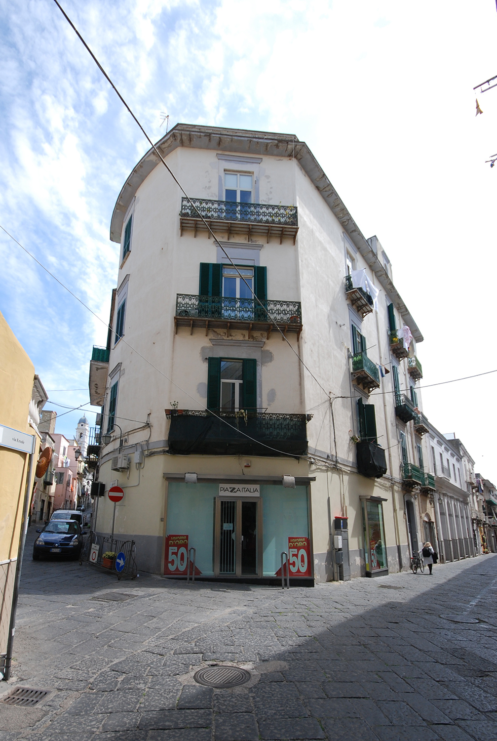 [Palazzo Via G. De Rosa,5]