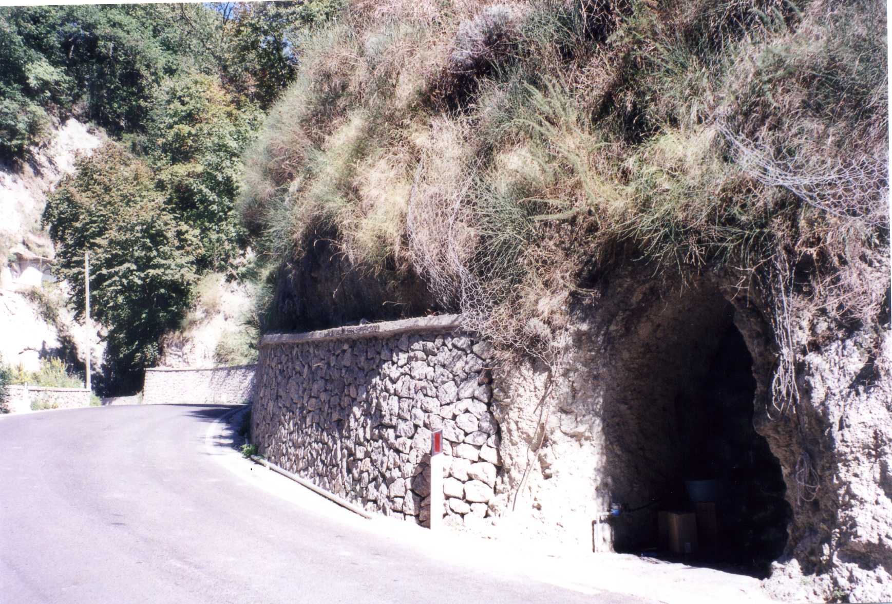rimessa cellaio rurale