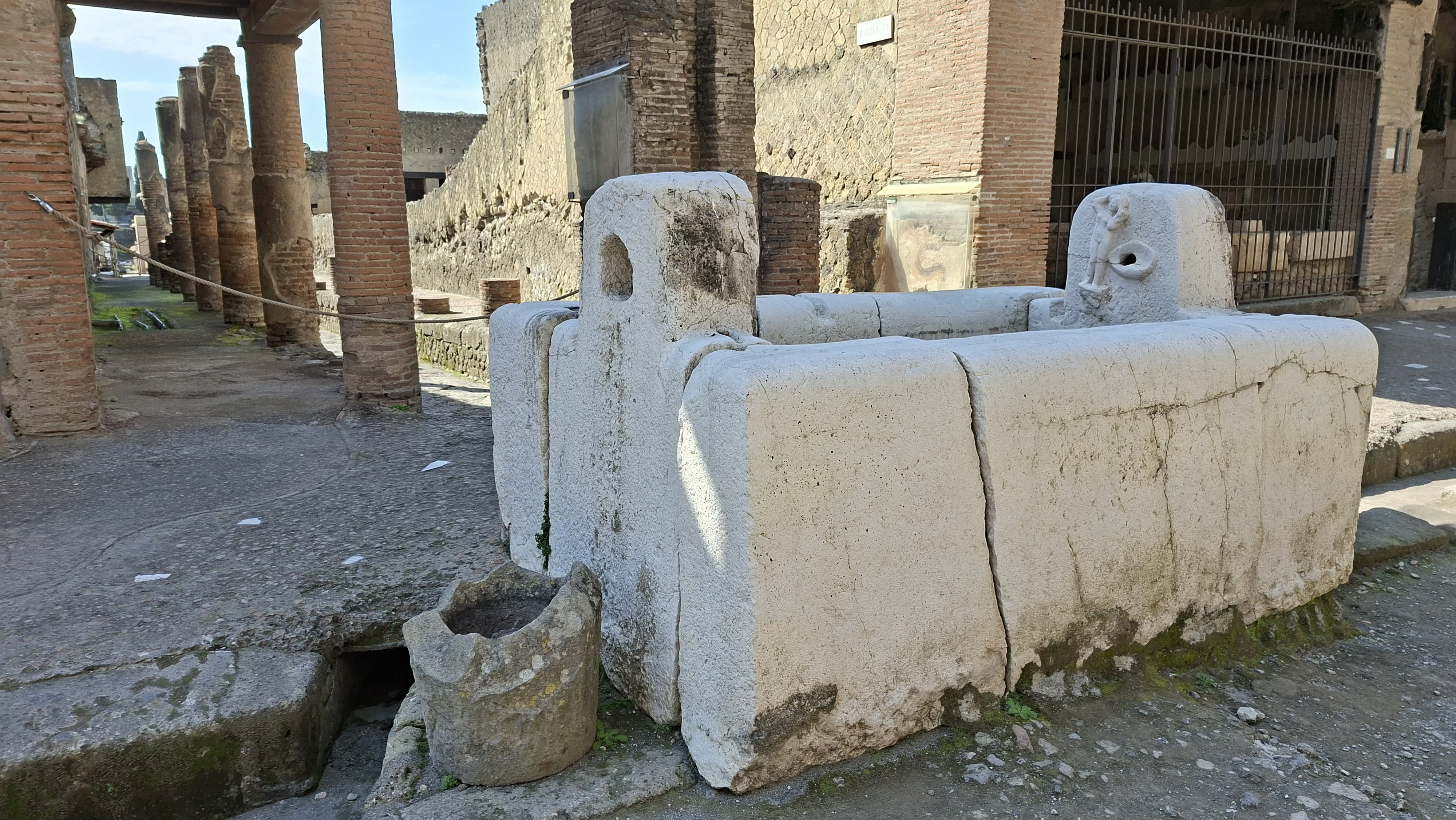 fontana monumentale