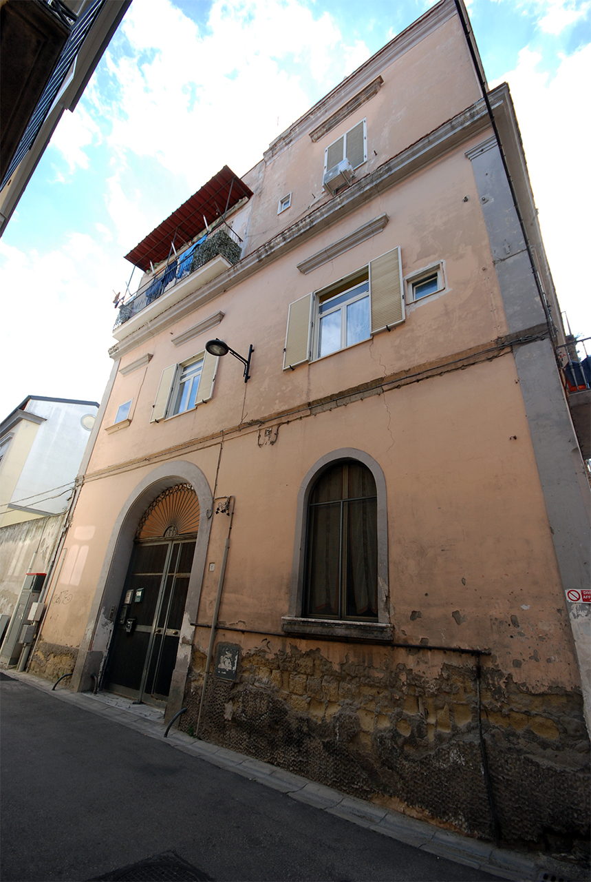 [Palazzo Vico Simeoni, 1]