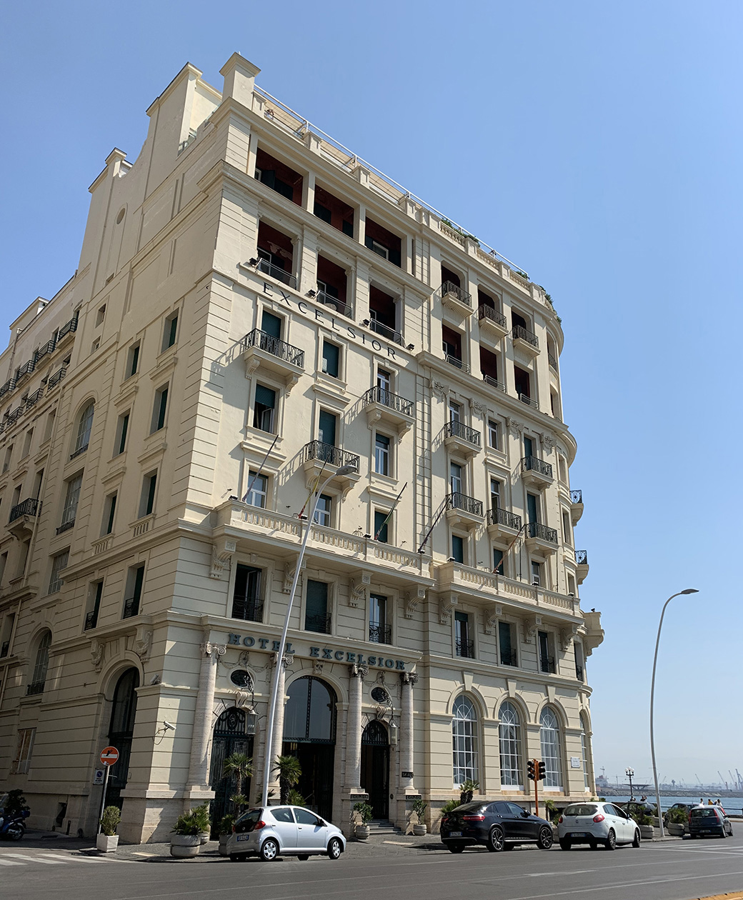 Hotel Excelsior