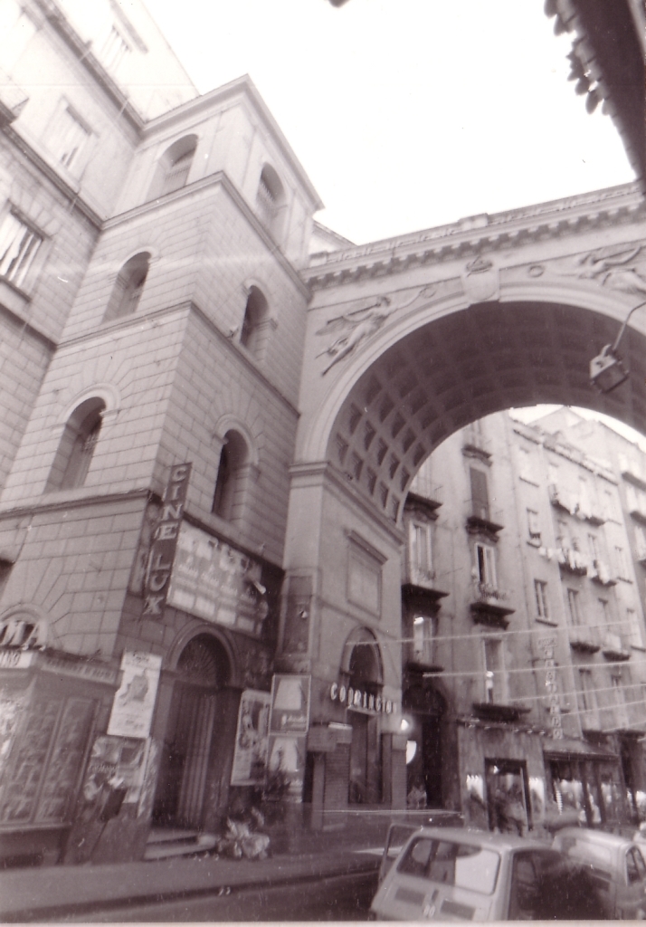 Ponte di Chiaia