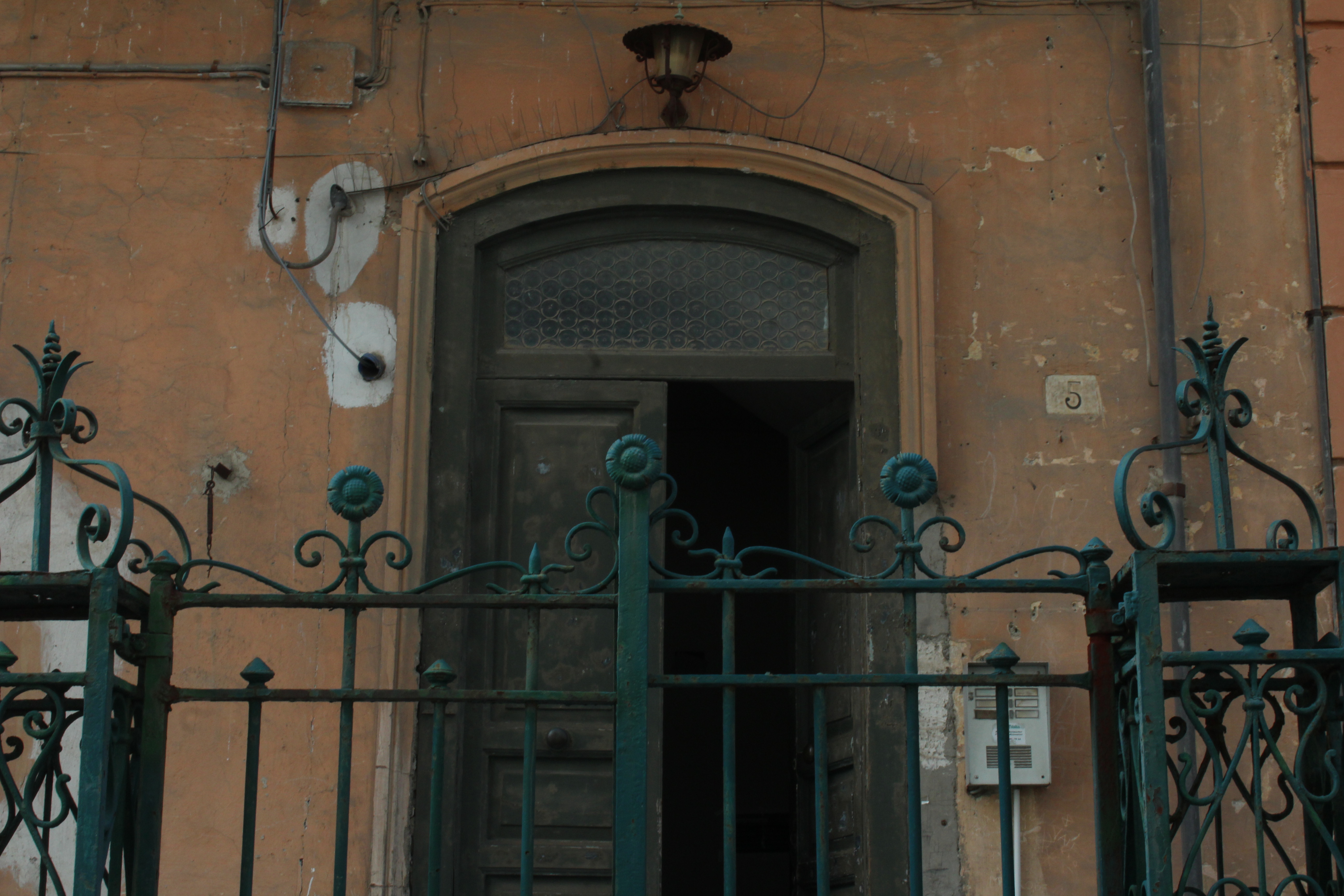 [Palazzina in via Elio Vittorini 5]
