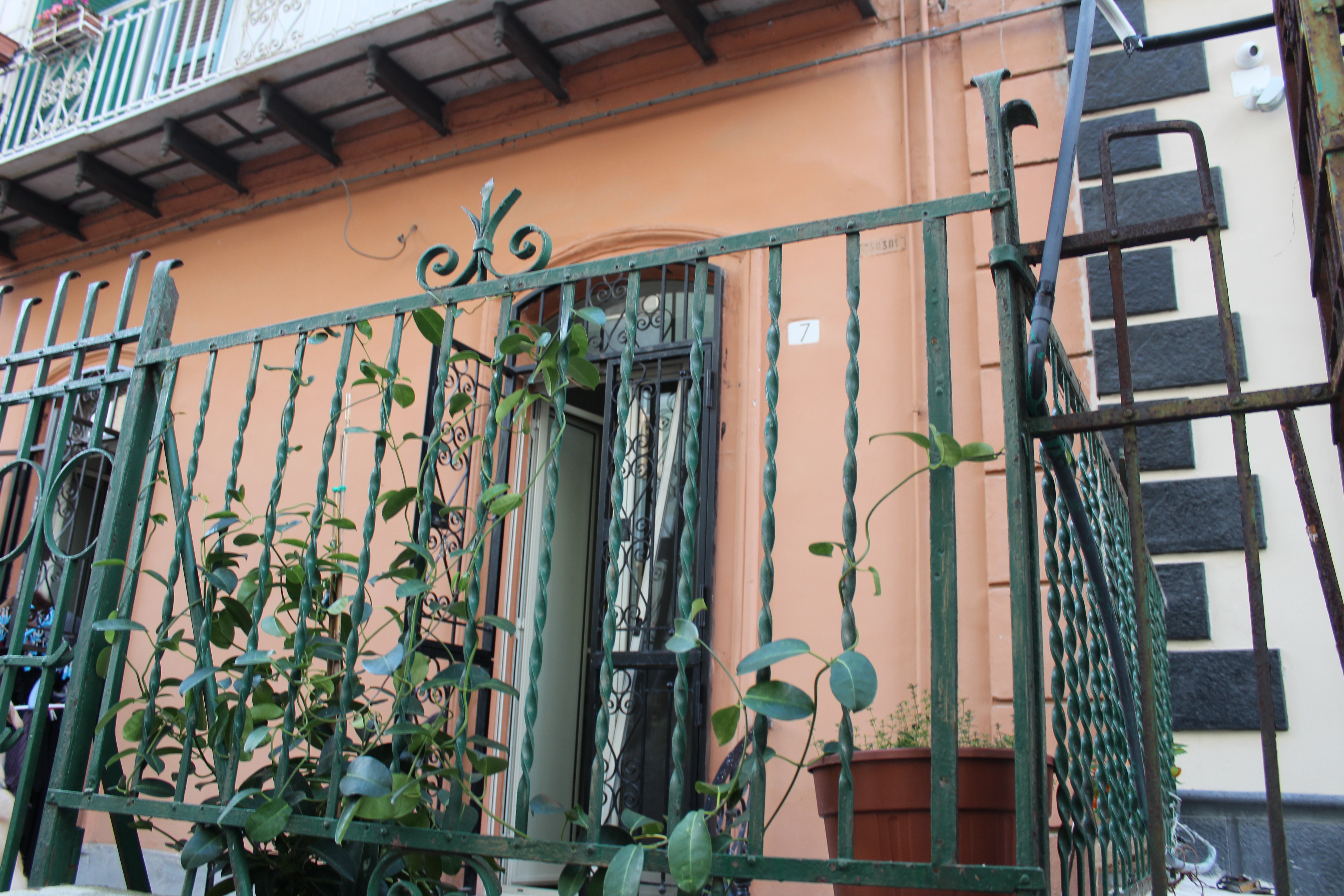 [Palazzina in via Elio Vittorini,7]