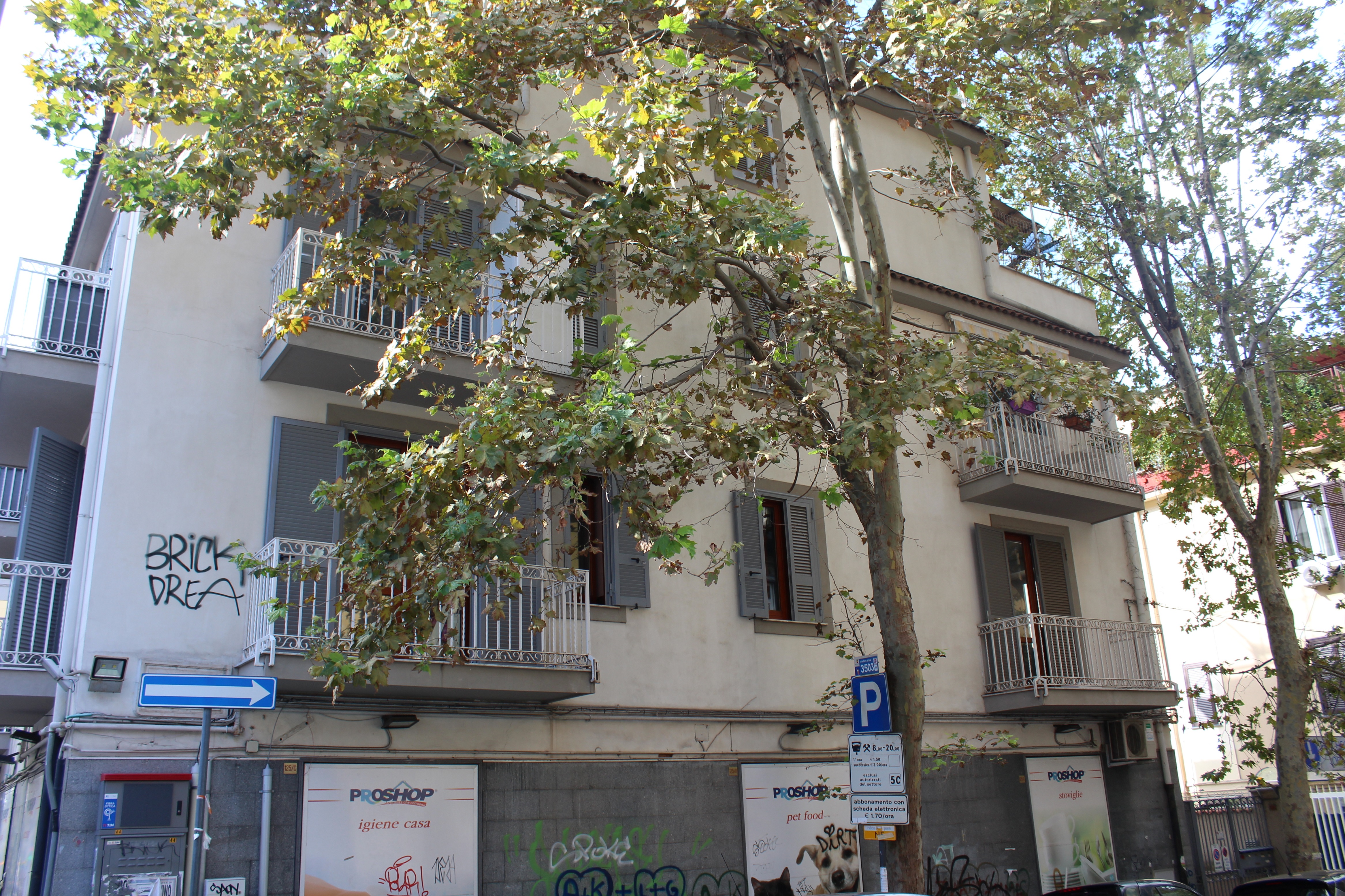 [Palazzina in via Enrico Alvino 125]