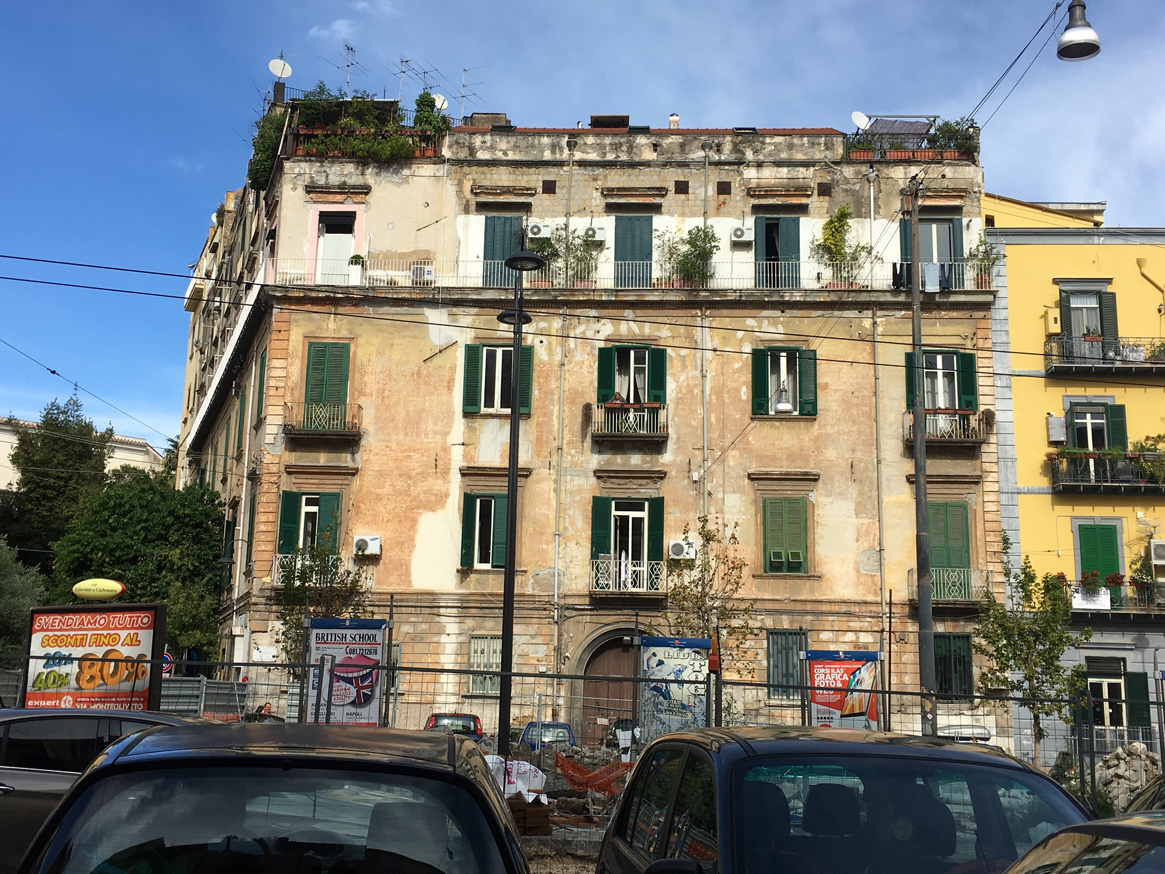 [Palazzo in Via Carbonara, 19]