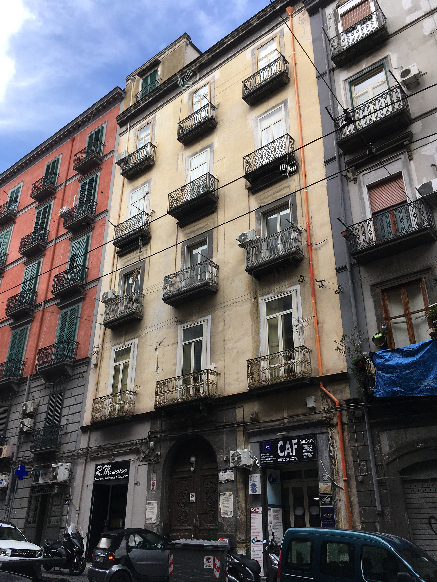 [Palazzo in Via Cirillo, 27]