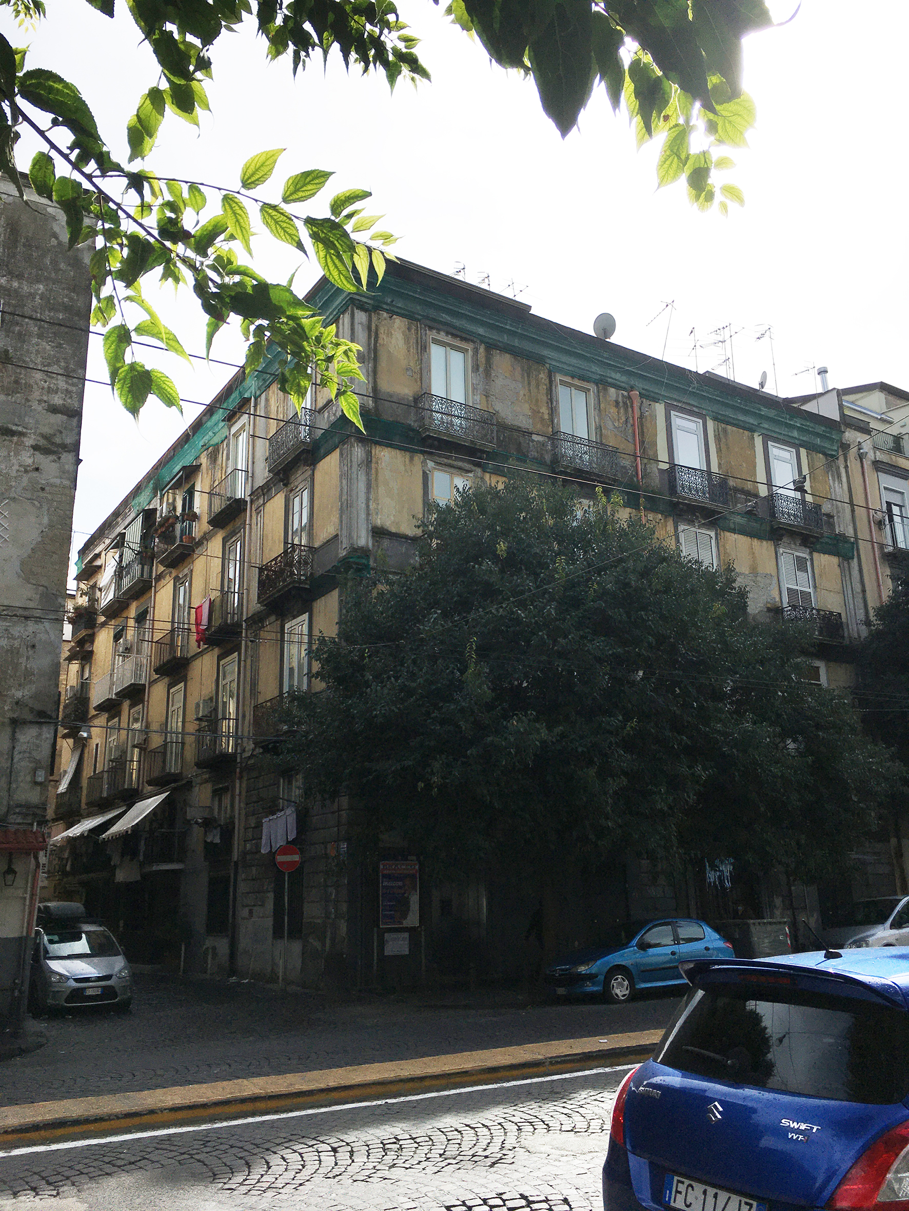 [Palazzo in Via Foria, 266]