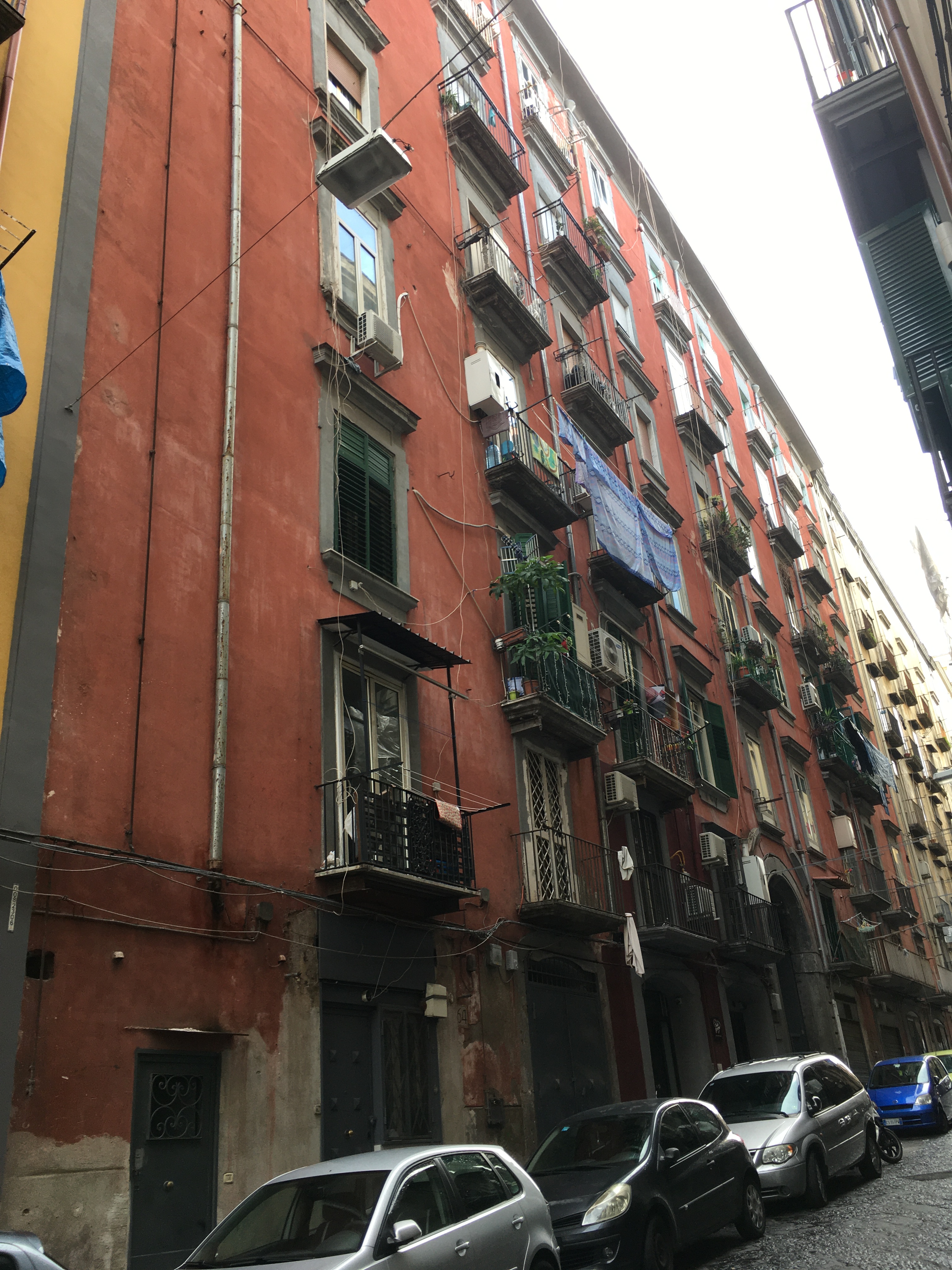 [Palazzo in Via L. Settembrini, 68]