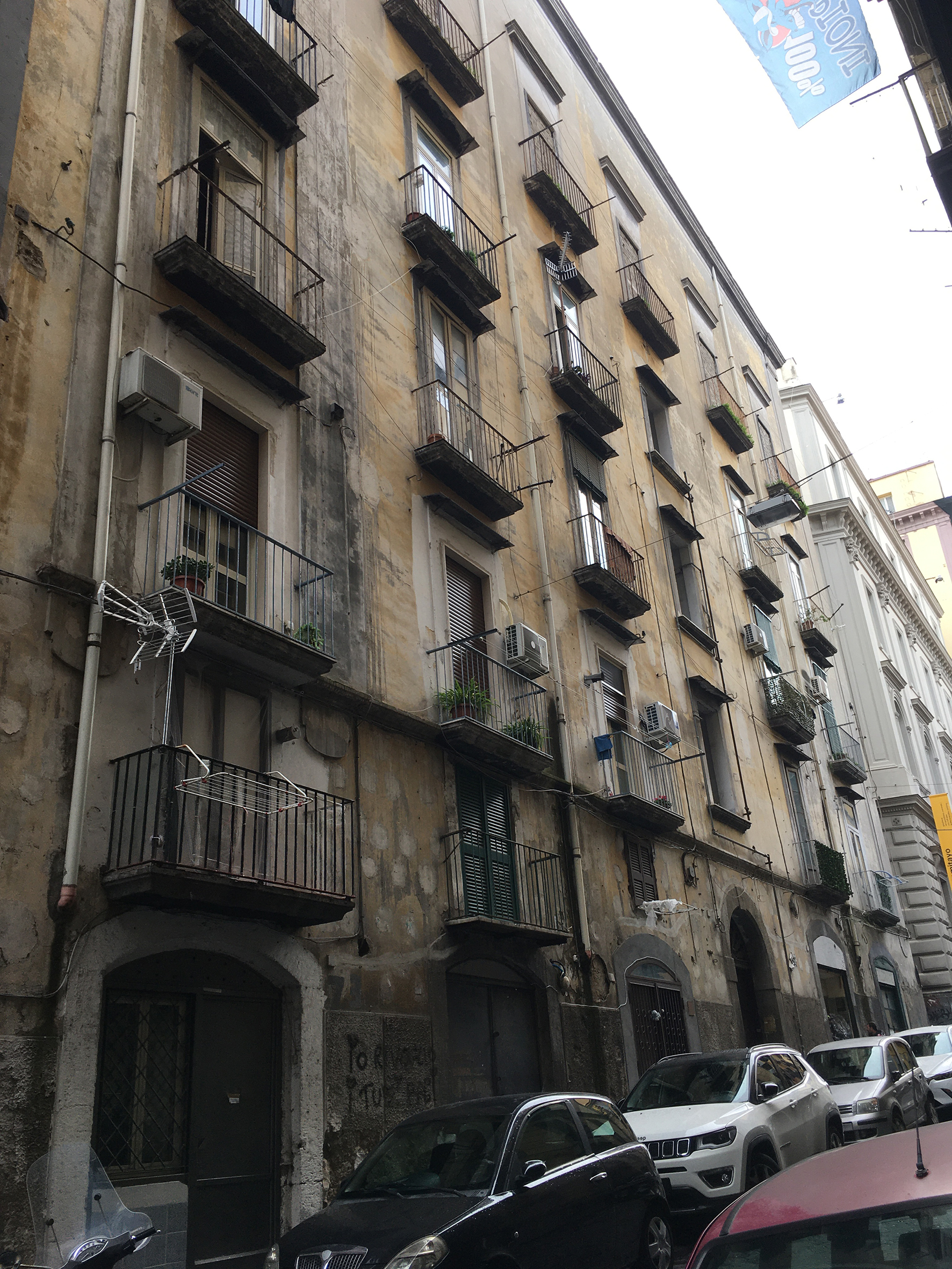 [Palazzo in Via L. Settembrini, 78]