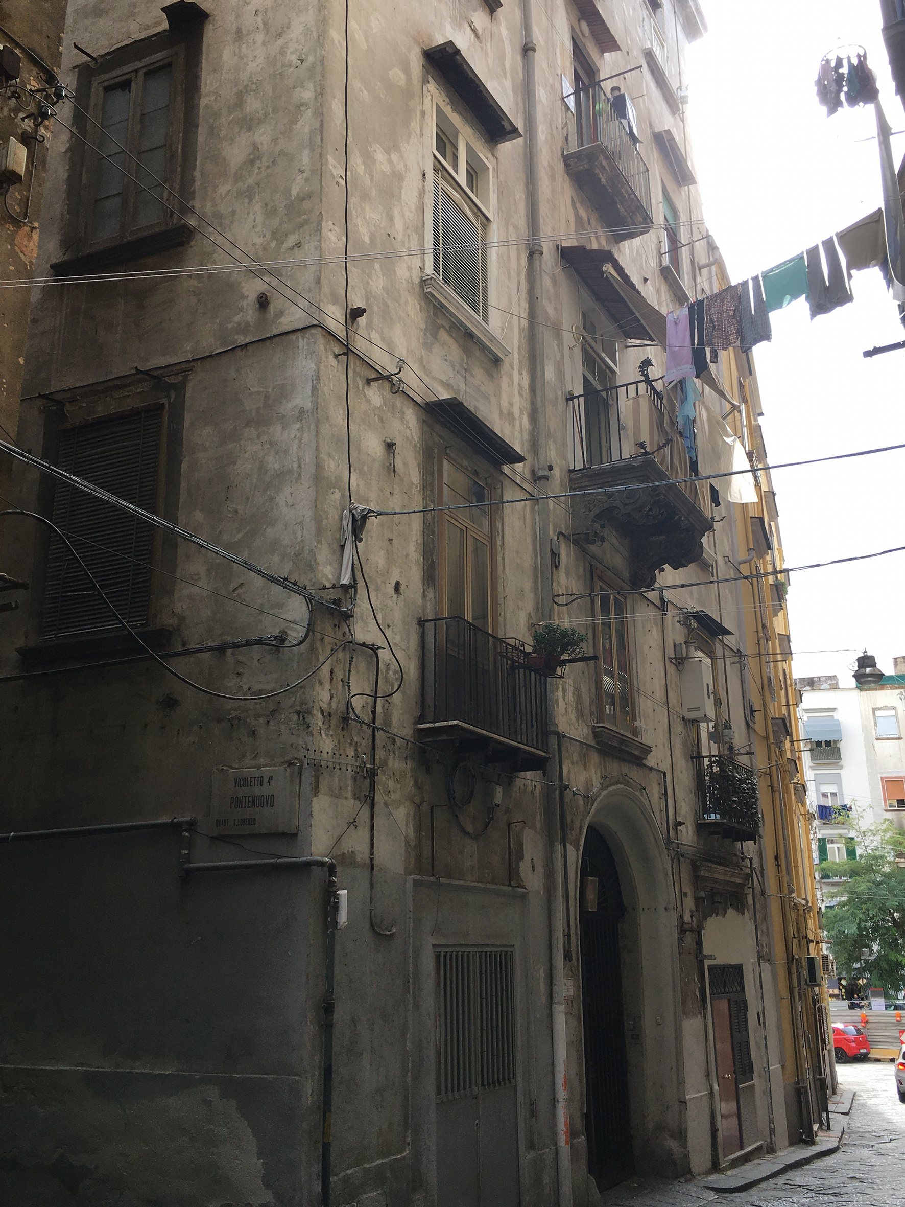 [Palazzo in Via Salita Pontenuovo, 70]