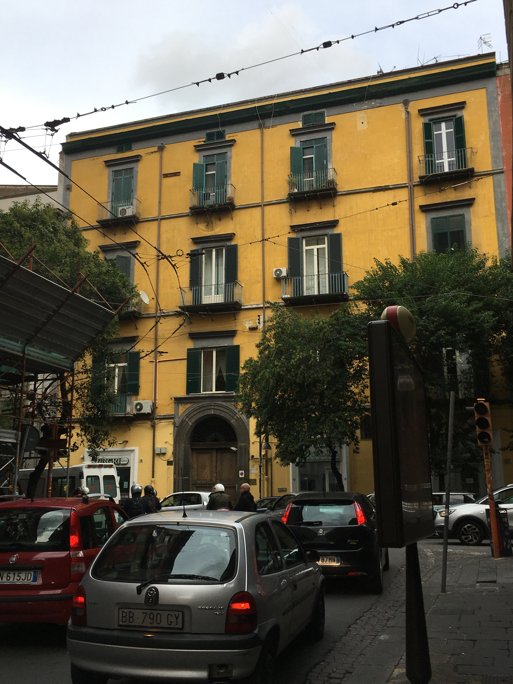 [Palazzo in Via Santa Maria a Costantinopoli, 19]