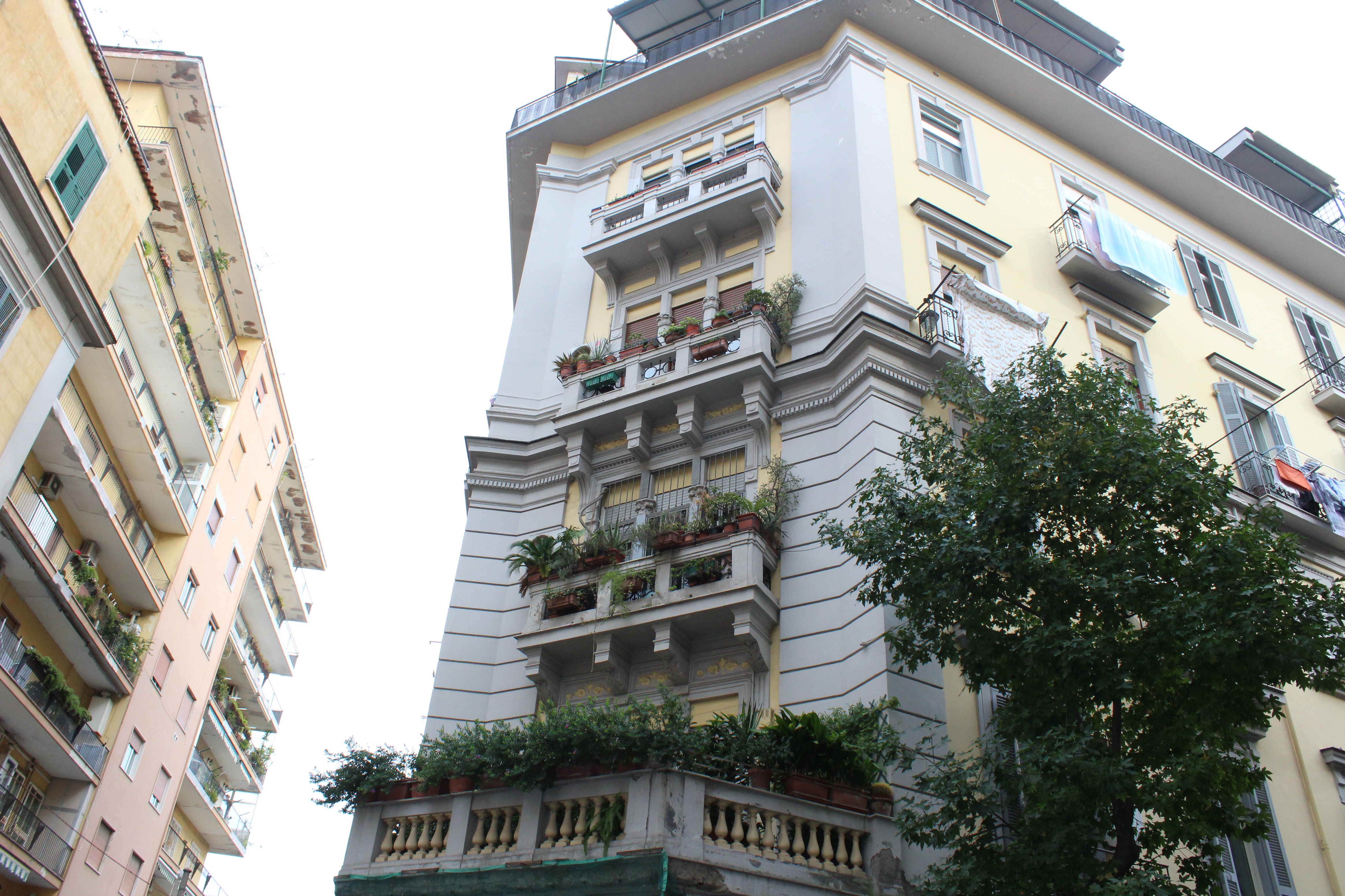 [Palazzo in via G. Merliani, 170]