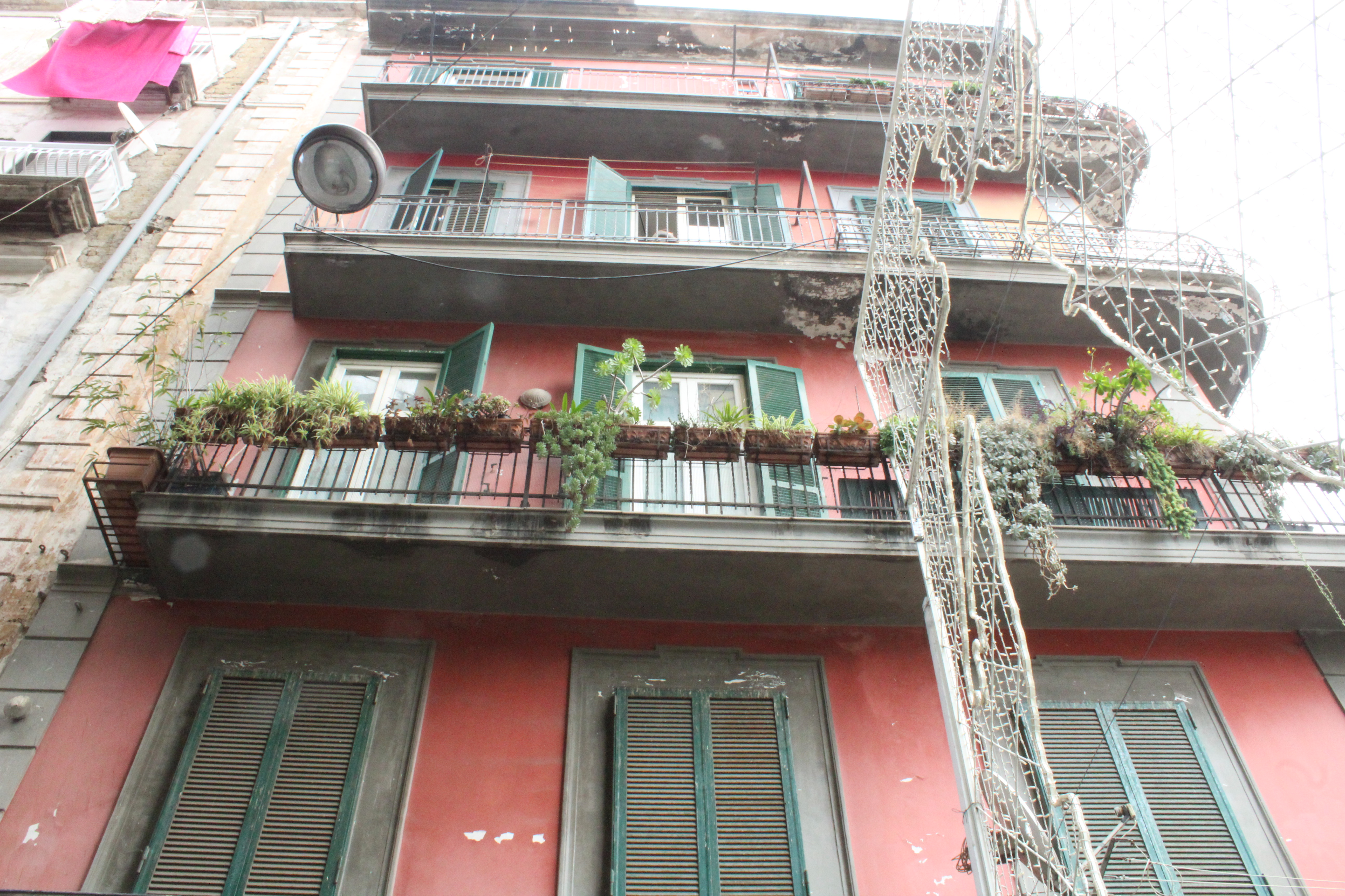 [Palazzo privato in Via Fuori Porta San Gennaro 32]
