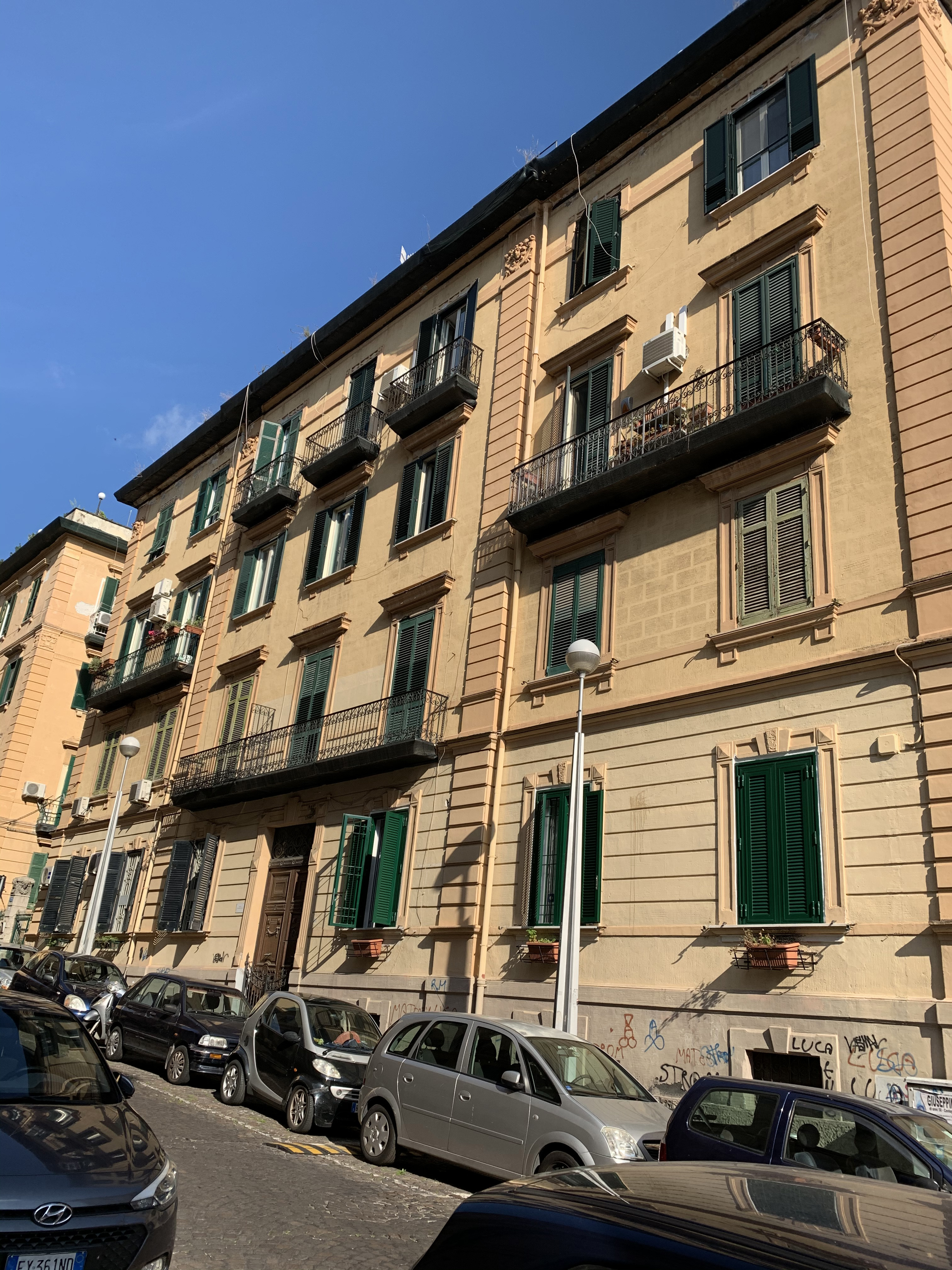 [Palazzo privato in via Amato di Montecassino, 20]