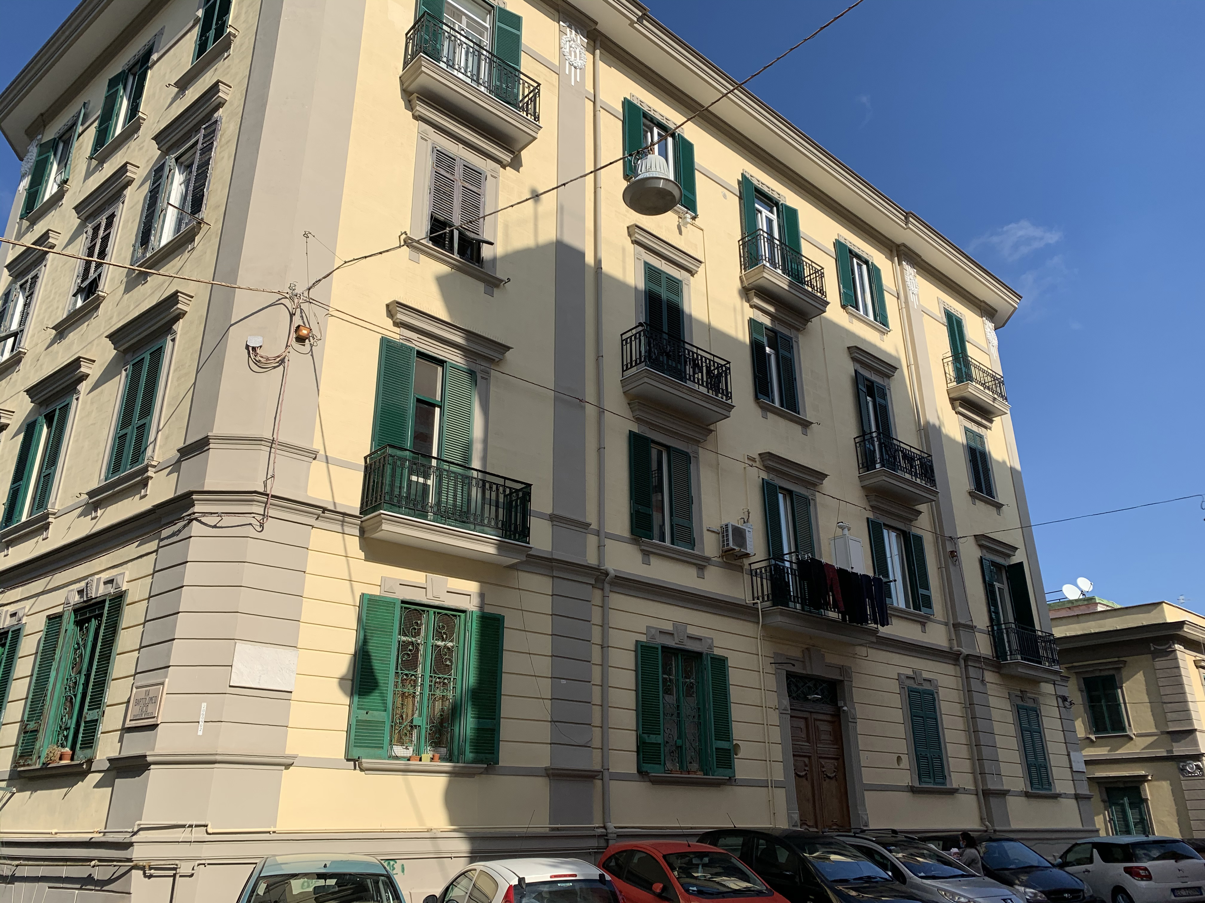 [Palazzo privato in via Antonio Ludovico Antinori, 6]