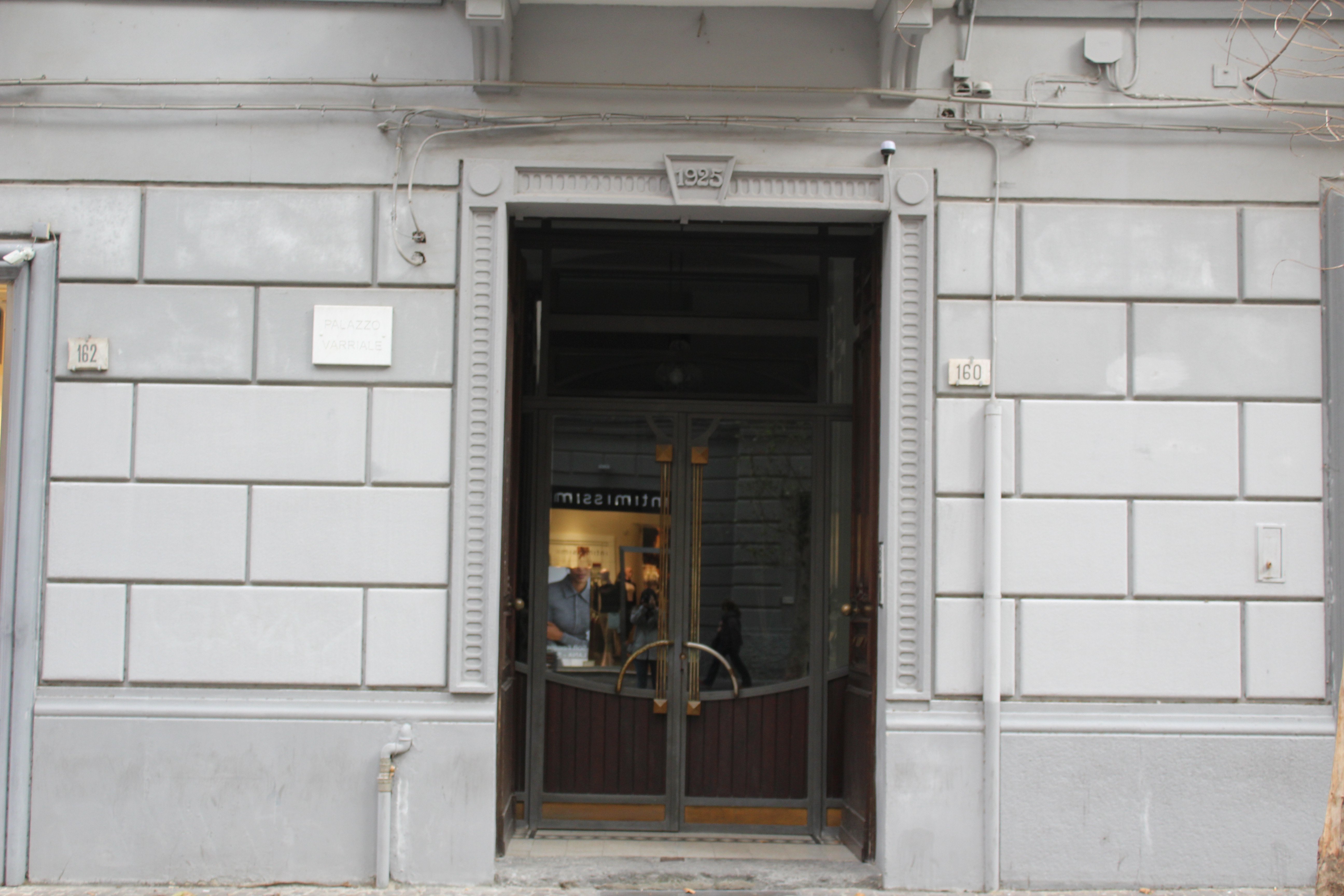 [Palazzo privato in via Luca Giordano, 160]