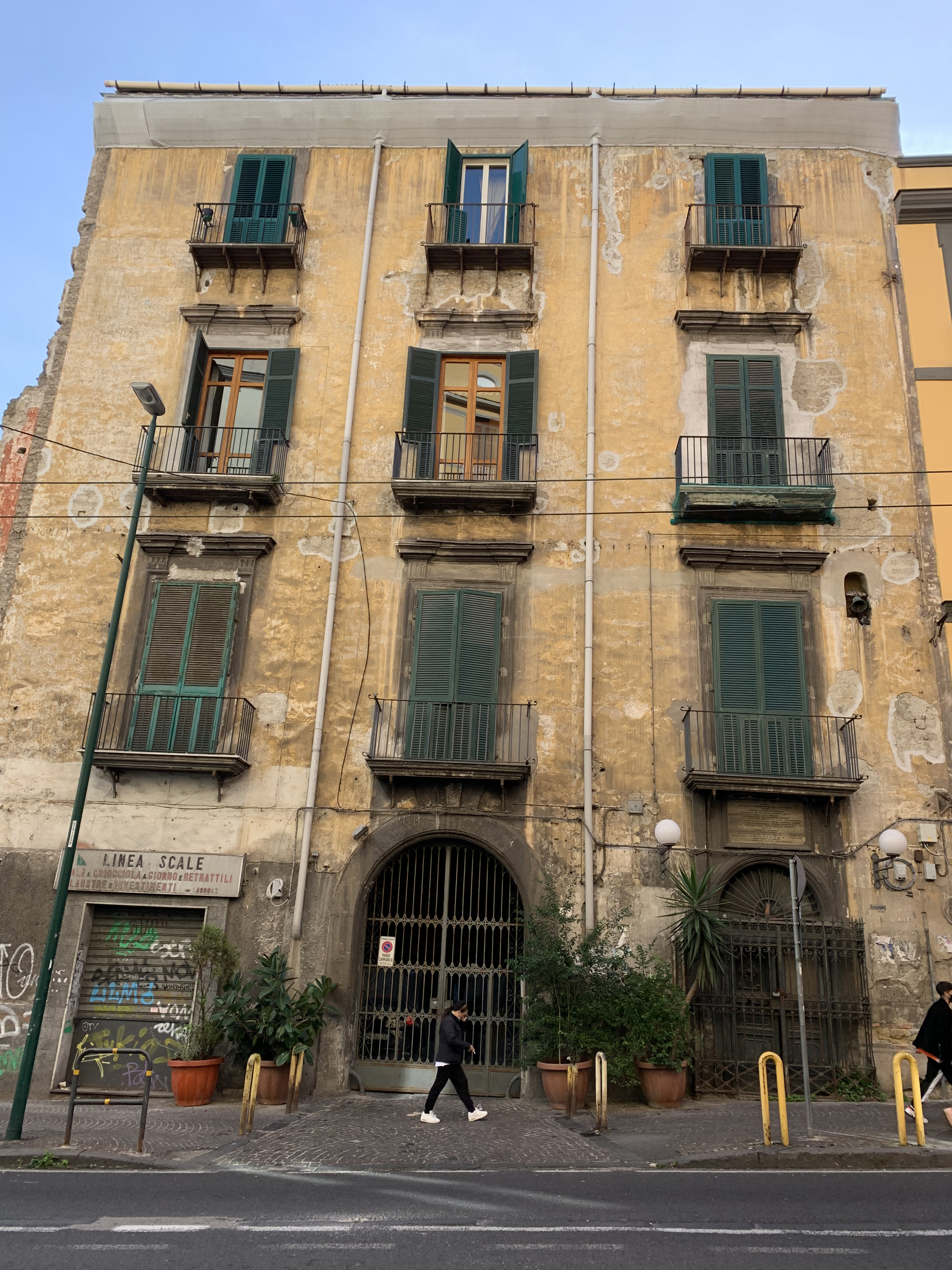 [Palazzo privato in via Salvator Rosa, 43-44]