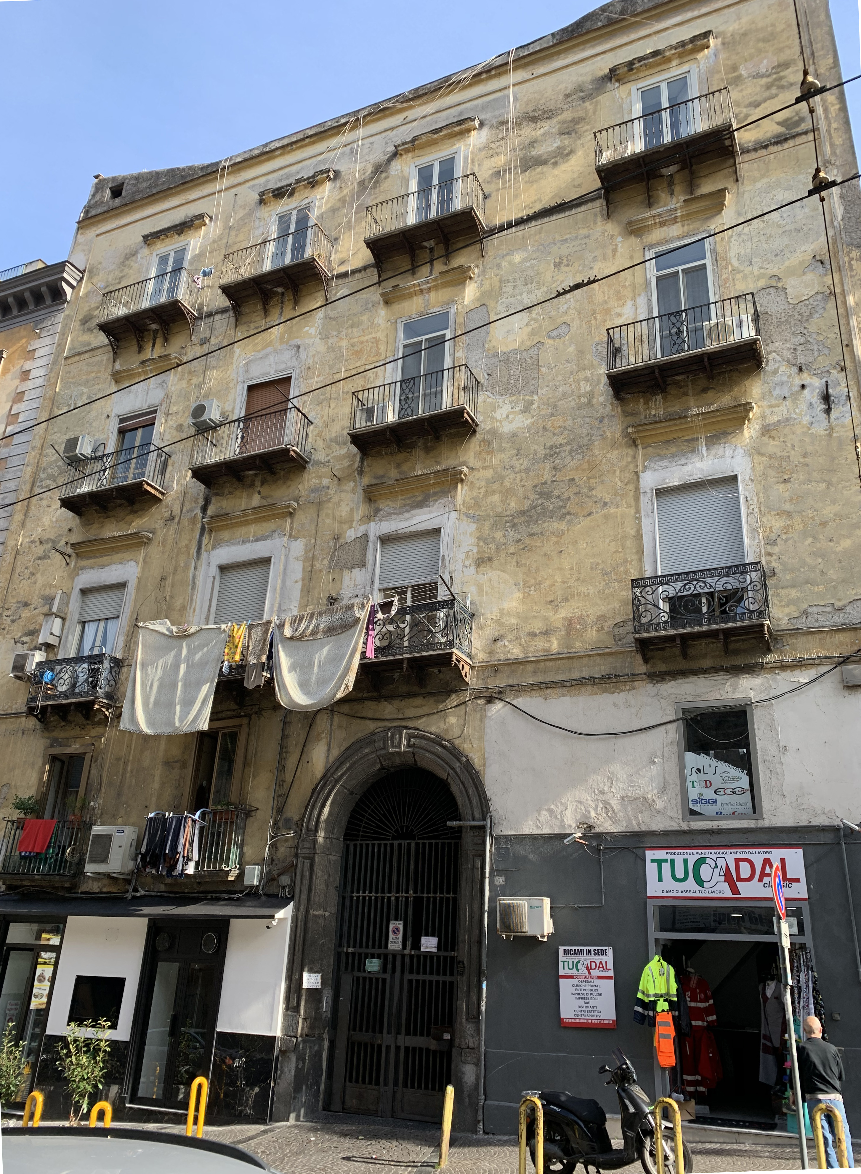 [Palazzo privato in via Salvator Rosa, 67]