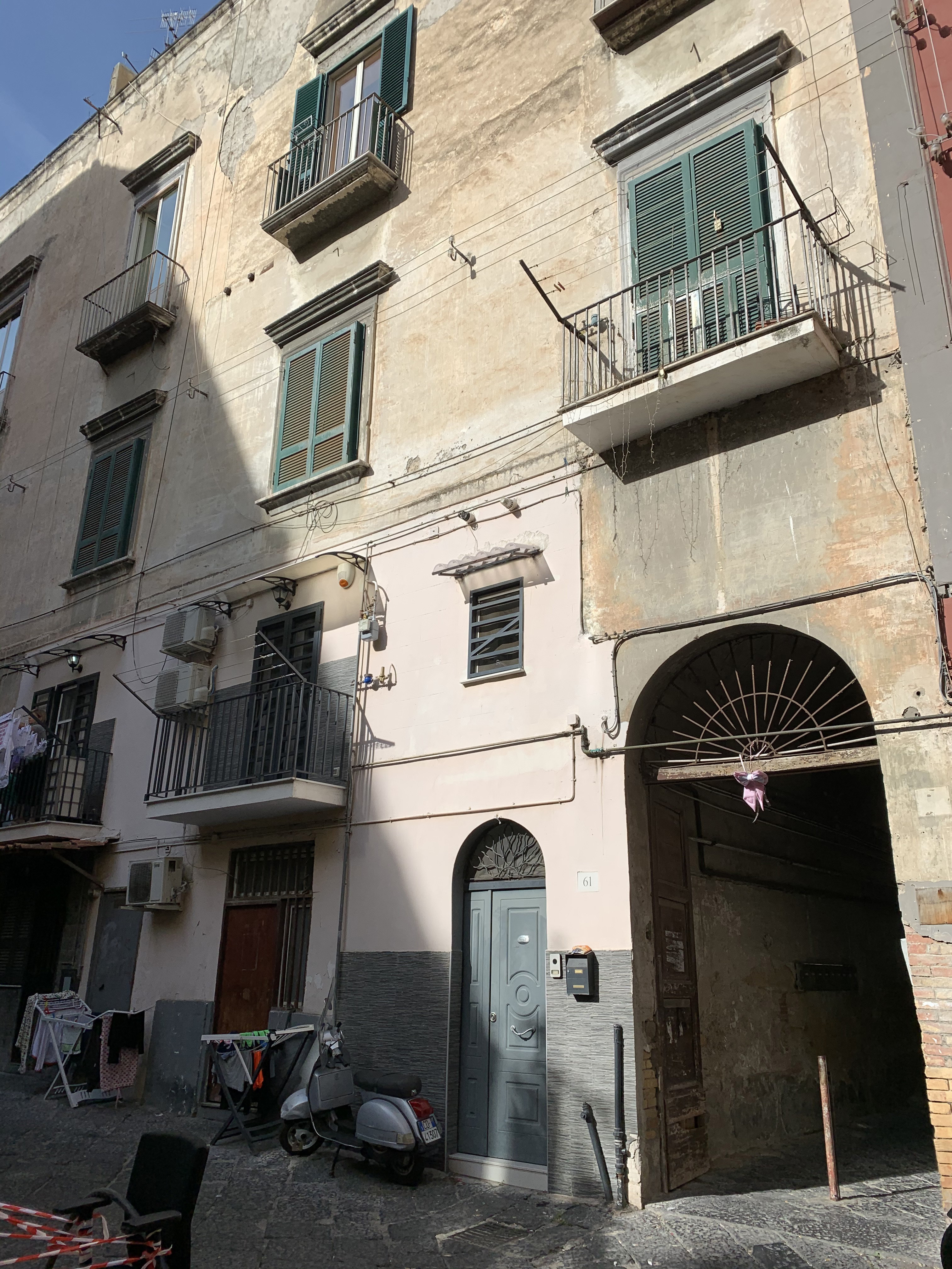 [Palazzo privato in via San Giuseppe dei Nudi, 60-62]