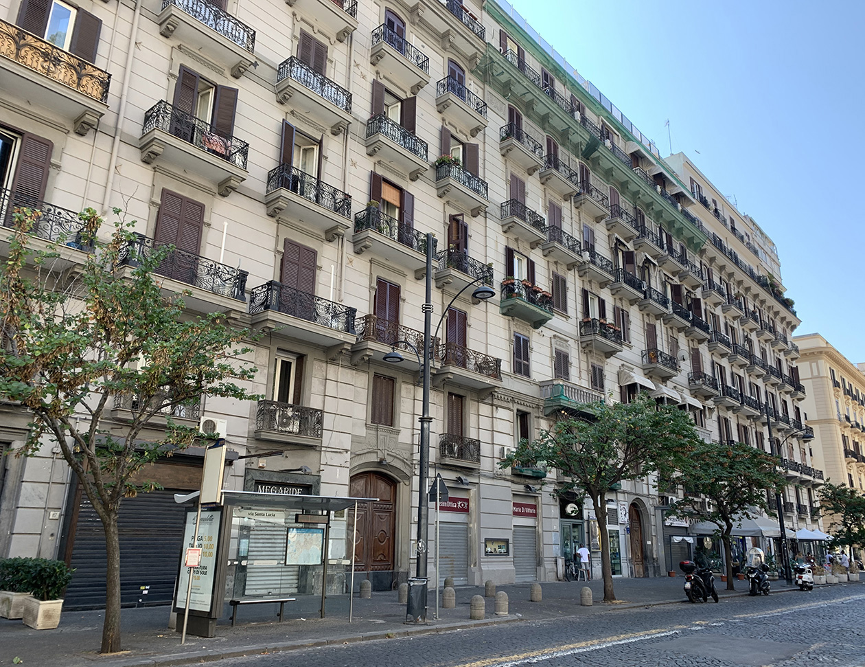 [Palazzo privato in via Santa Lucia, 121/143]