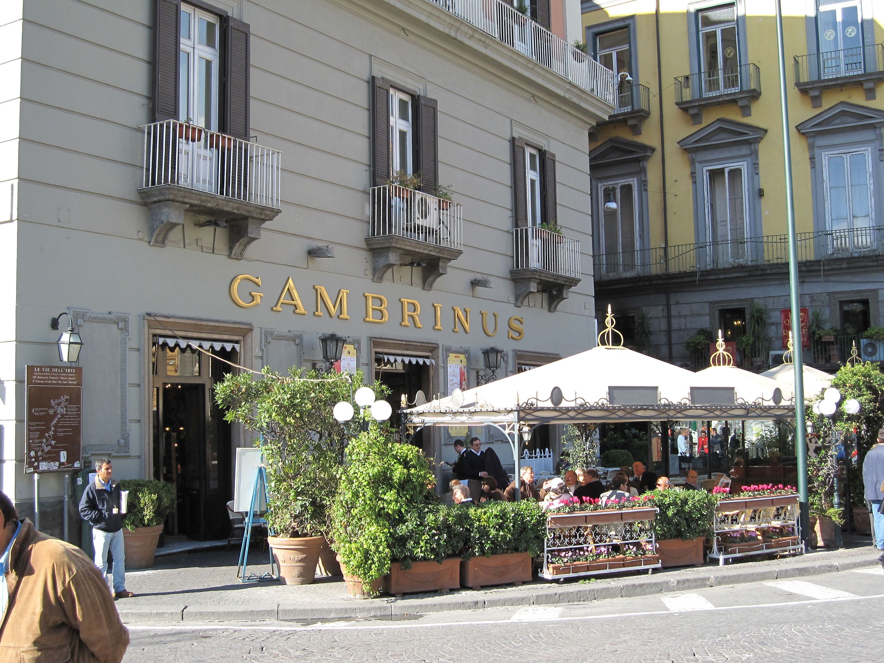 bottega, CAFFE' GAMBRINUS