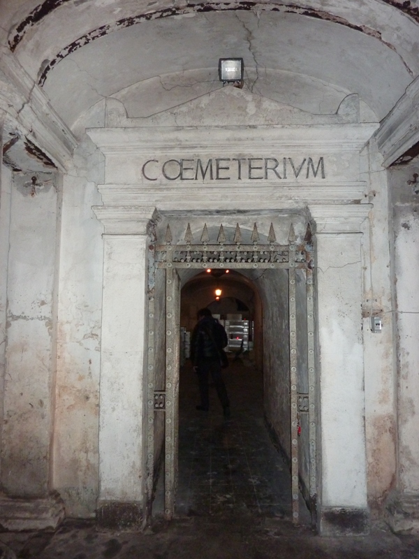 chiesa, Chiesa di S. Pietro ad Aram