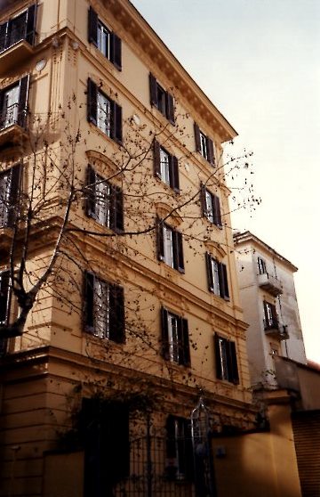 edificio per abitazione