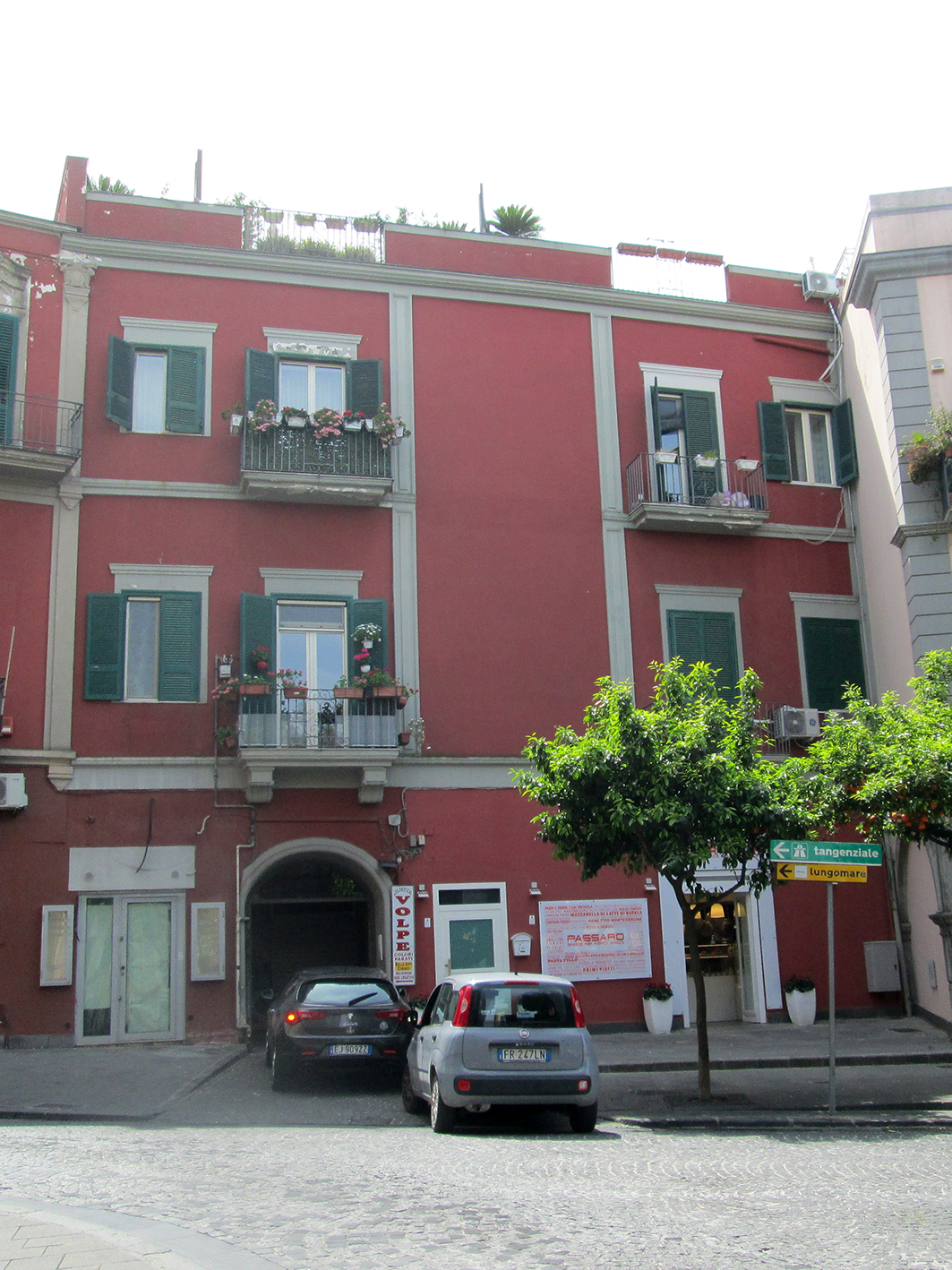[Palazzo in Corso Vittorio Emanuele, 27-29-31-33]