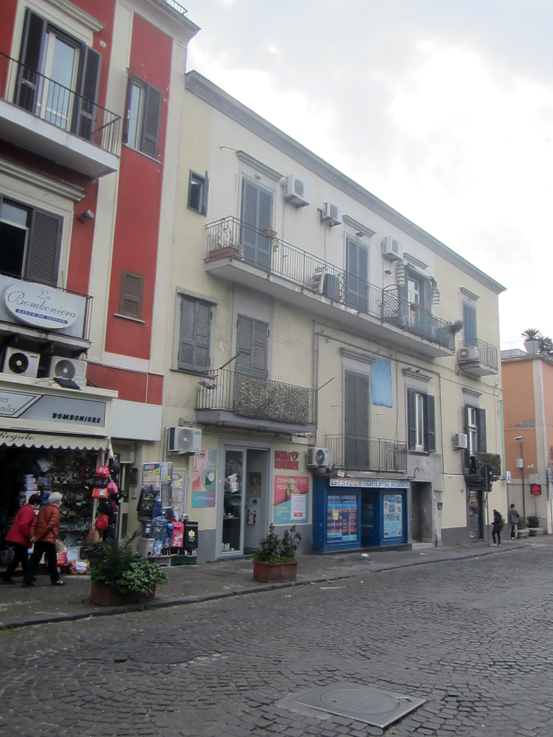 [Palazzo in Via Cesare Battisti, 1-2-3-4]