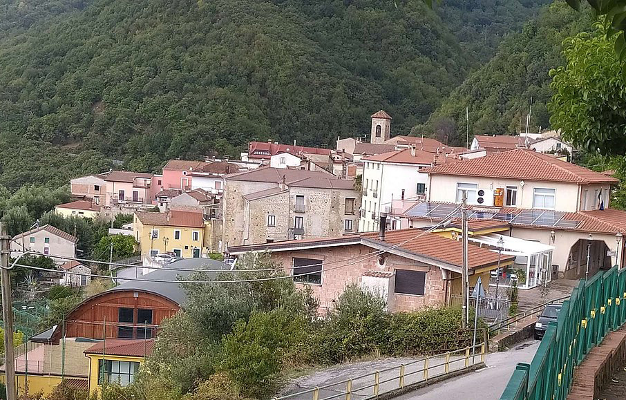 centro storico, montano, lineare, difensivo, Laurito
