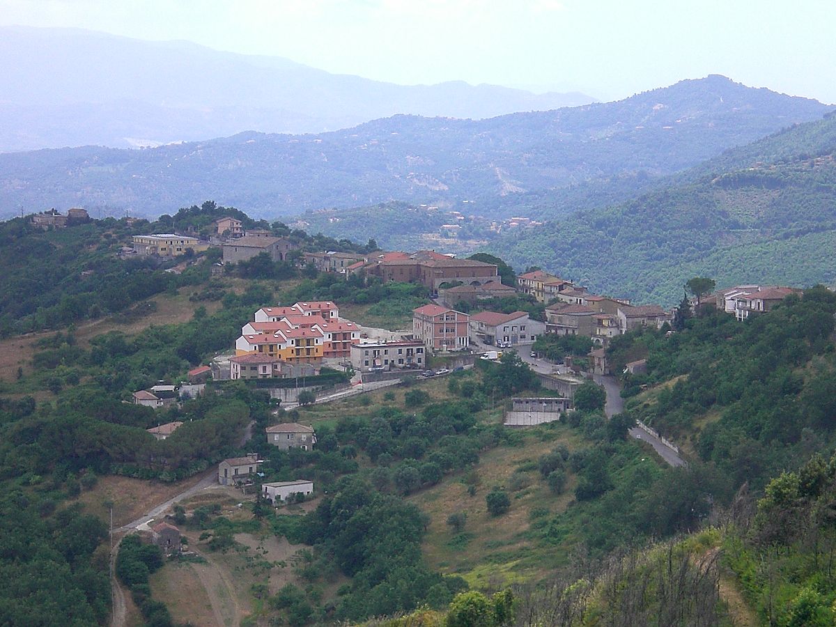 centro storico, collinare, lineare, Lustra