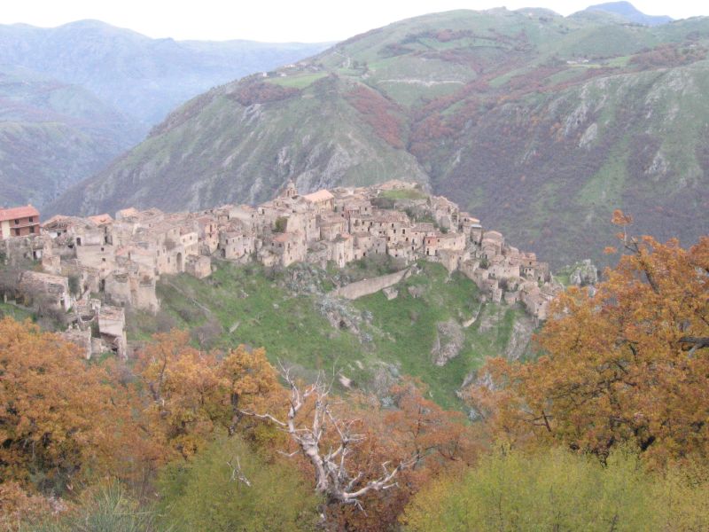 centro storico, di crinale, concentrico, lineare, agricolo, Romagnano al Monte, Romagnano al Monte Vecchia , fundus Romanianus , Romagnano , Romagnano al Monte