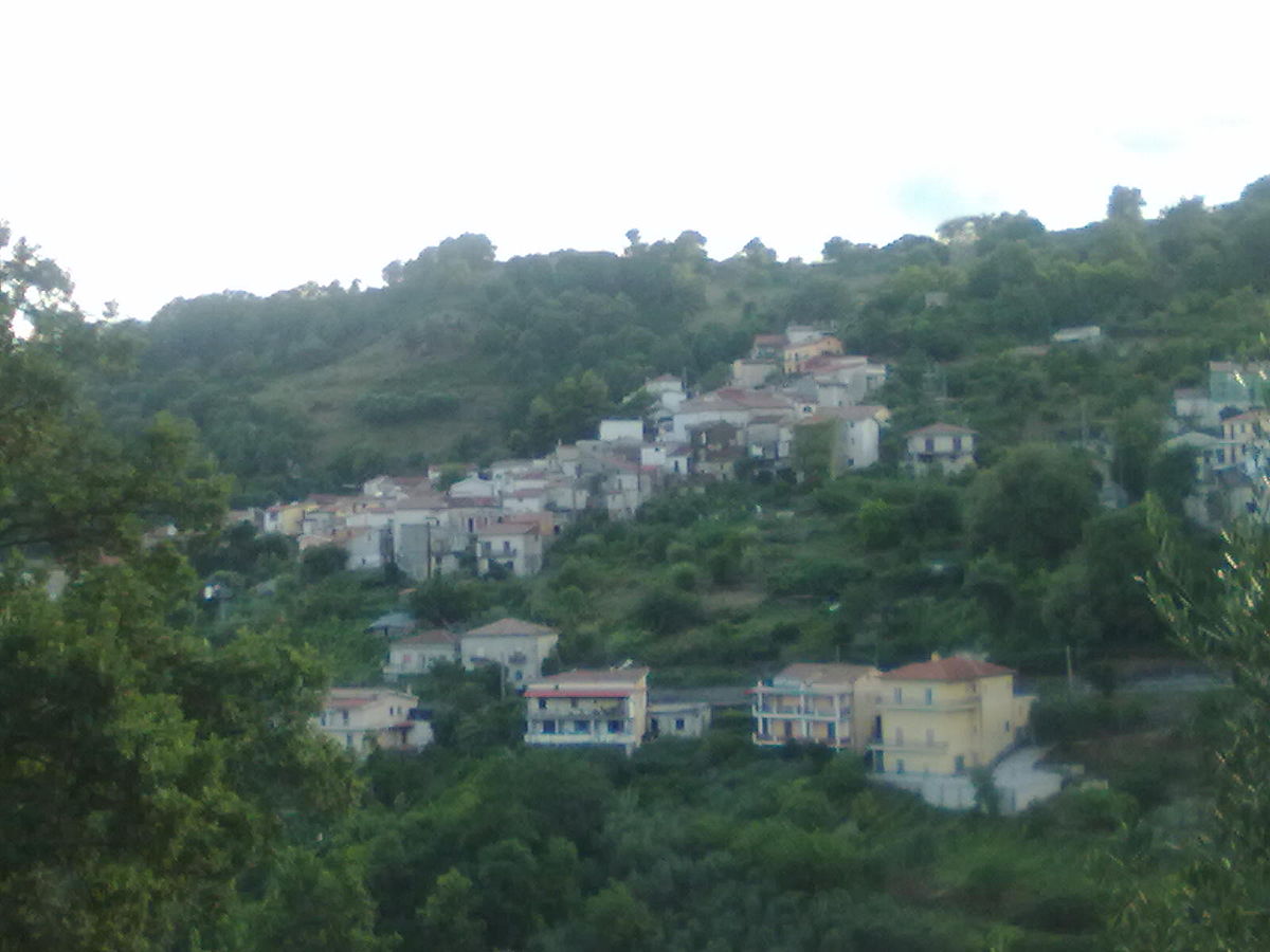 centro storico, di mezzacosta, collinare, difensivo, Santa Marina, Santamarina