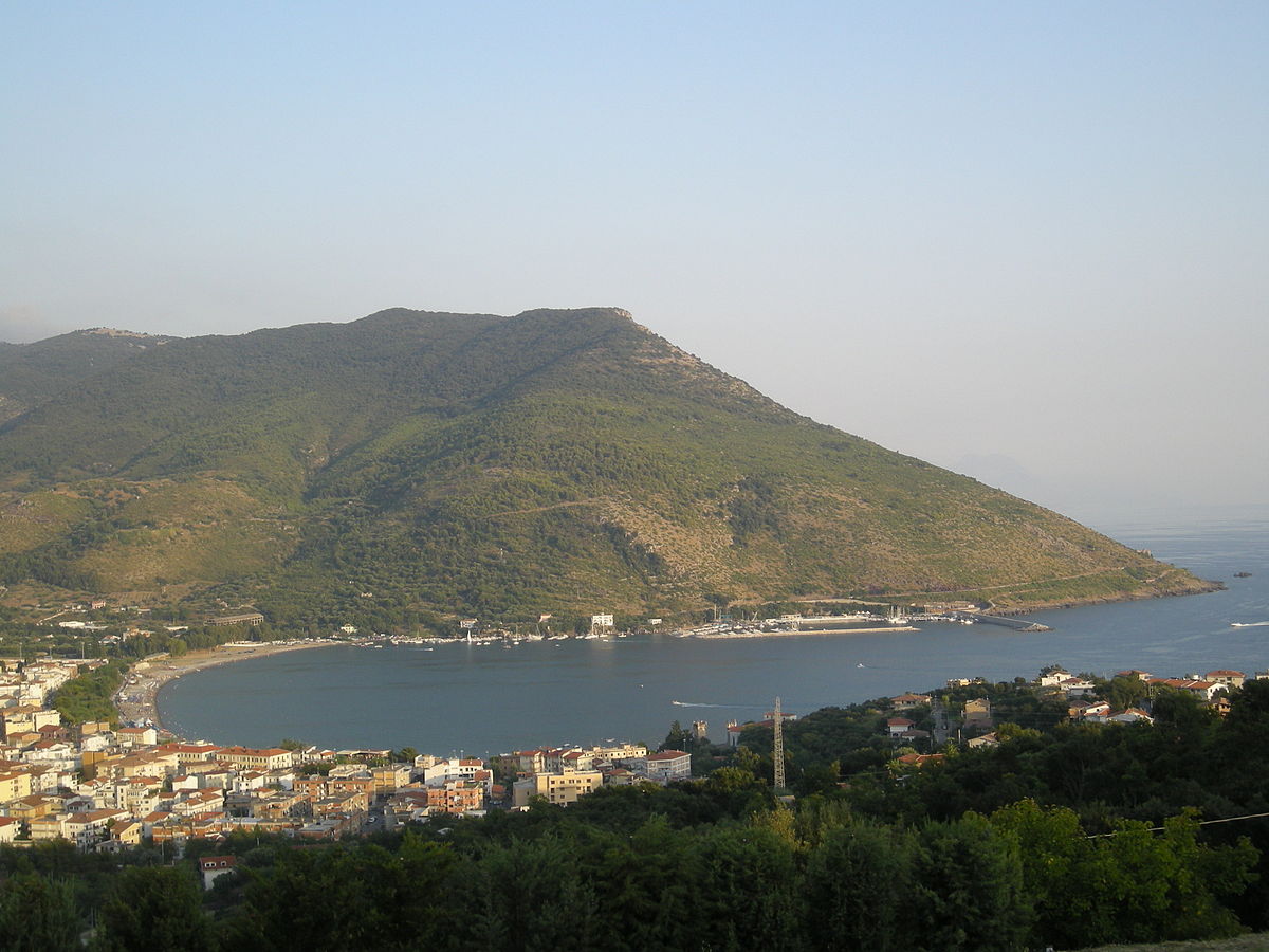 centro storico, di pianura, costiero, portuale, Sapri, Portum , Portus Saprorum , Safri