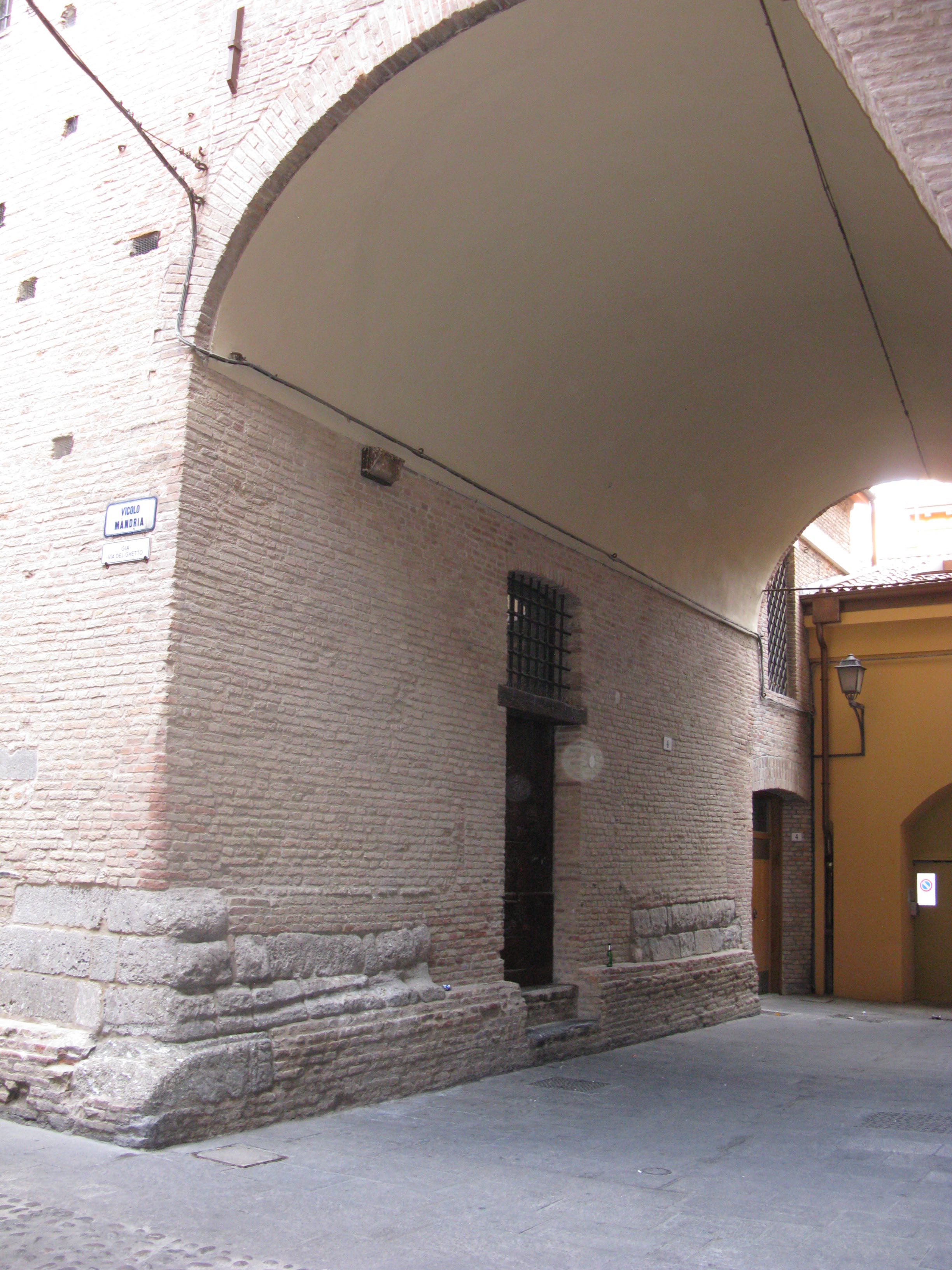 Casa e Cavalcavia del Ghetto