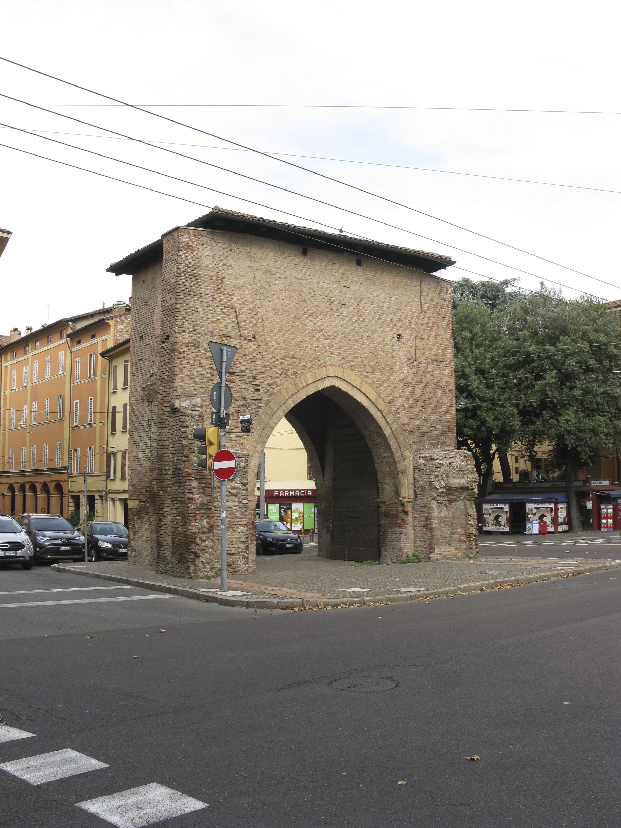 Porta San Vitale