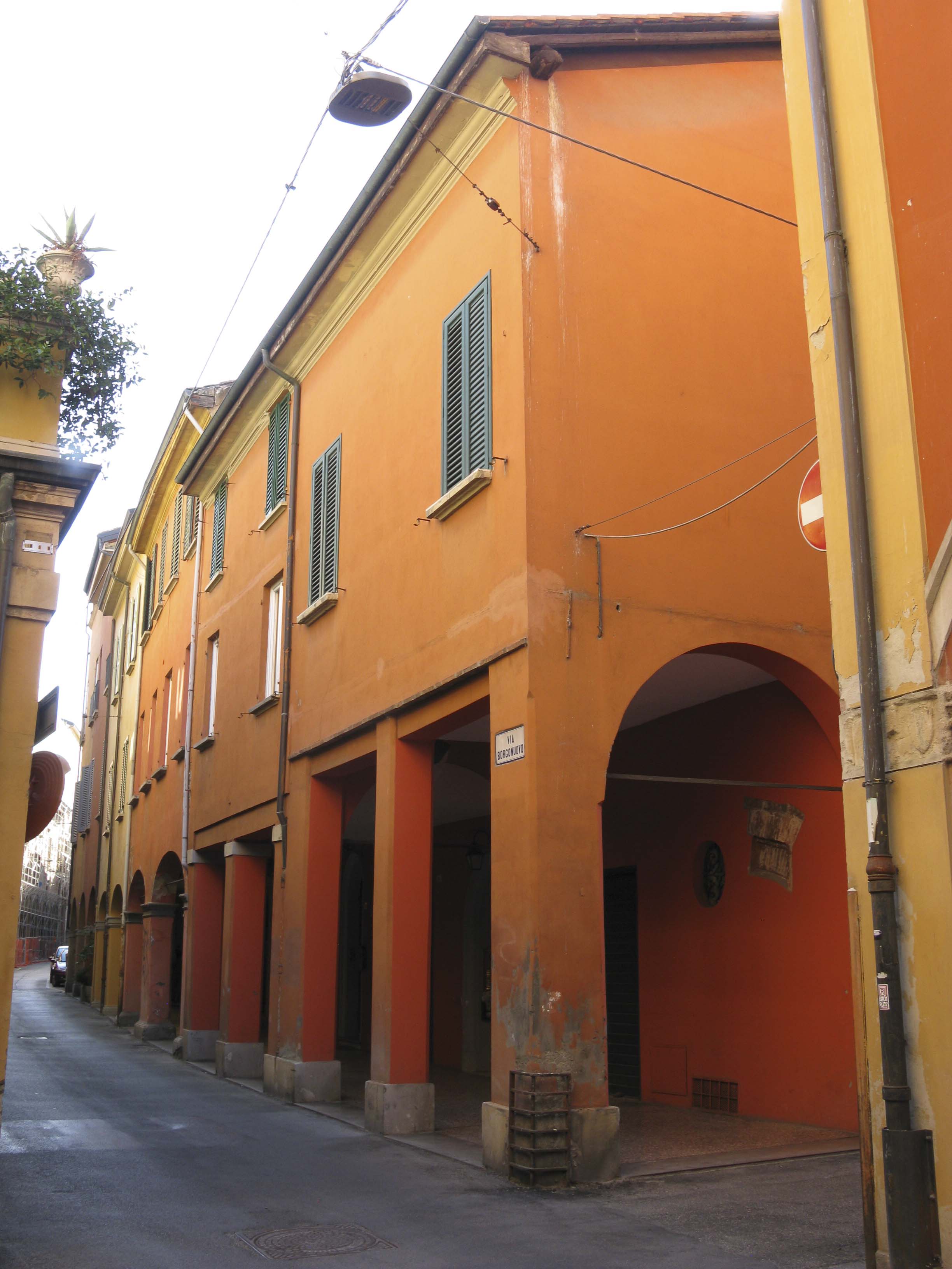 [Casa di Via Borgonuovo, 15]