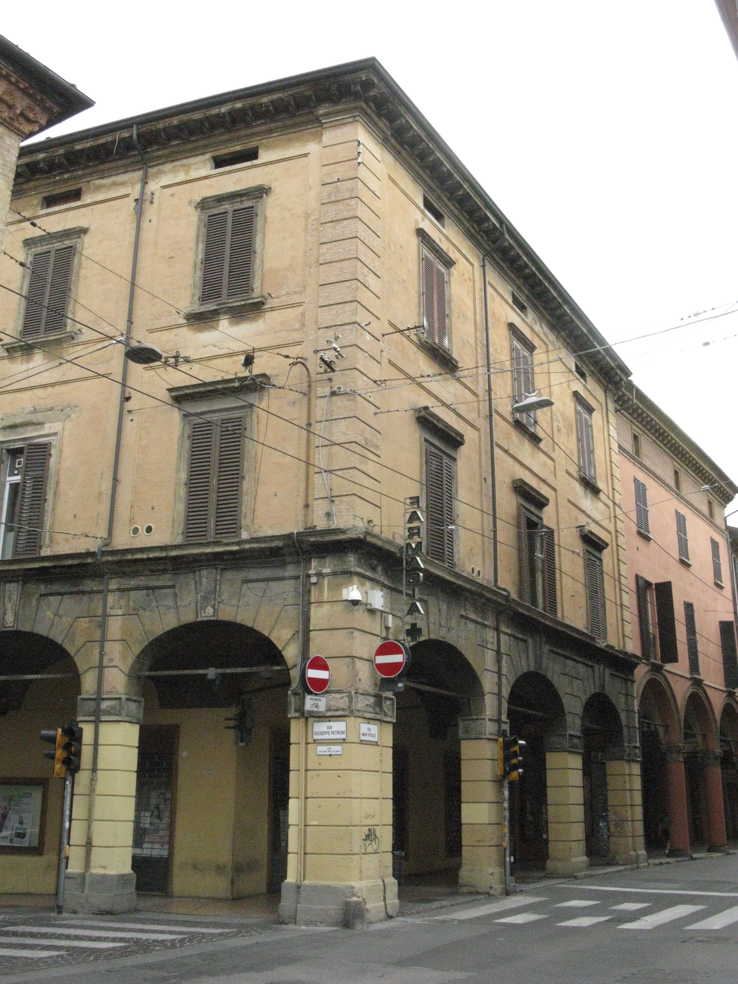 [Casa di Via San Vitale, 58]