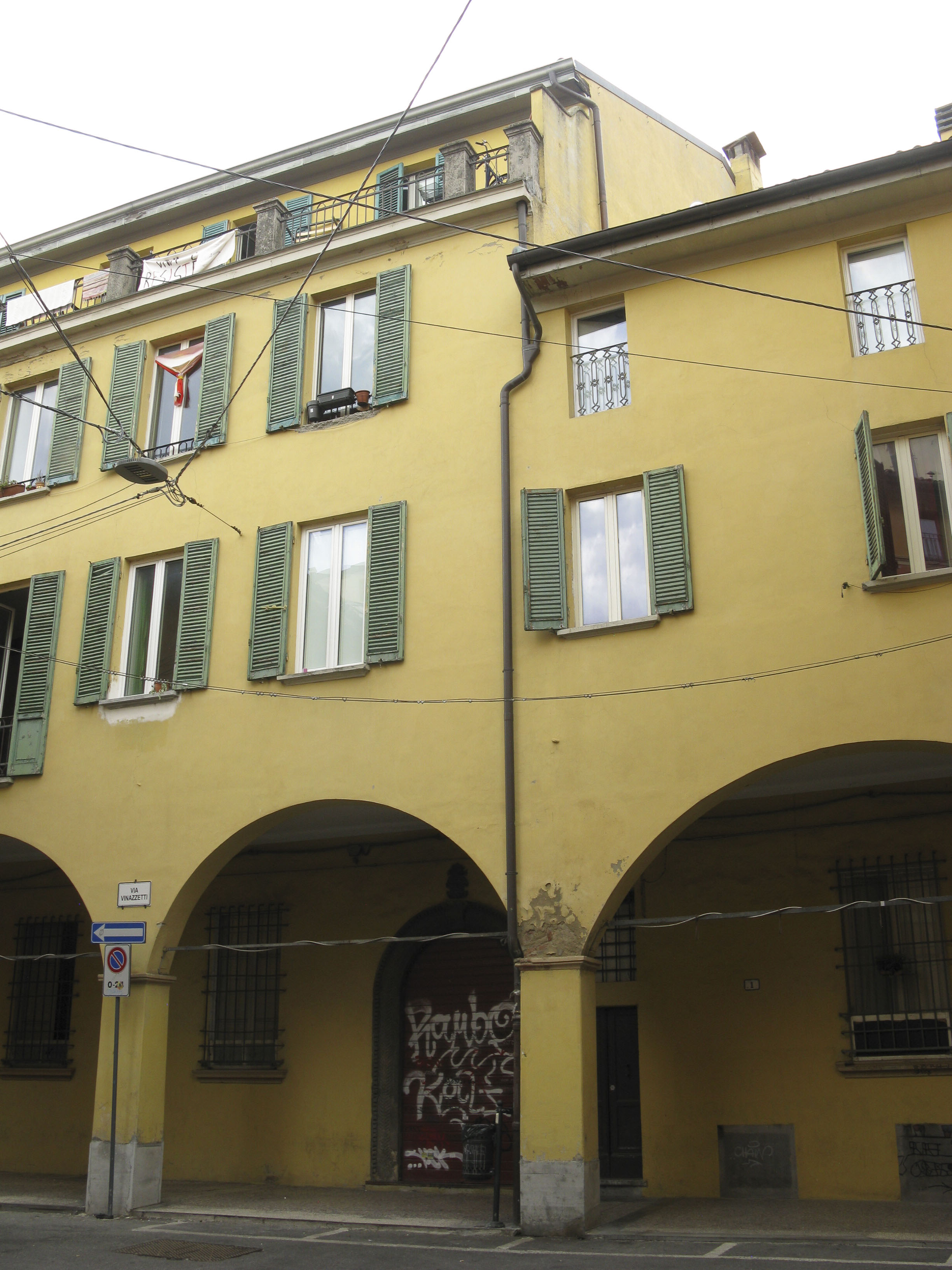 [Casa di via Vinazzetti, 1]