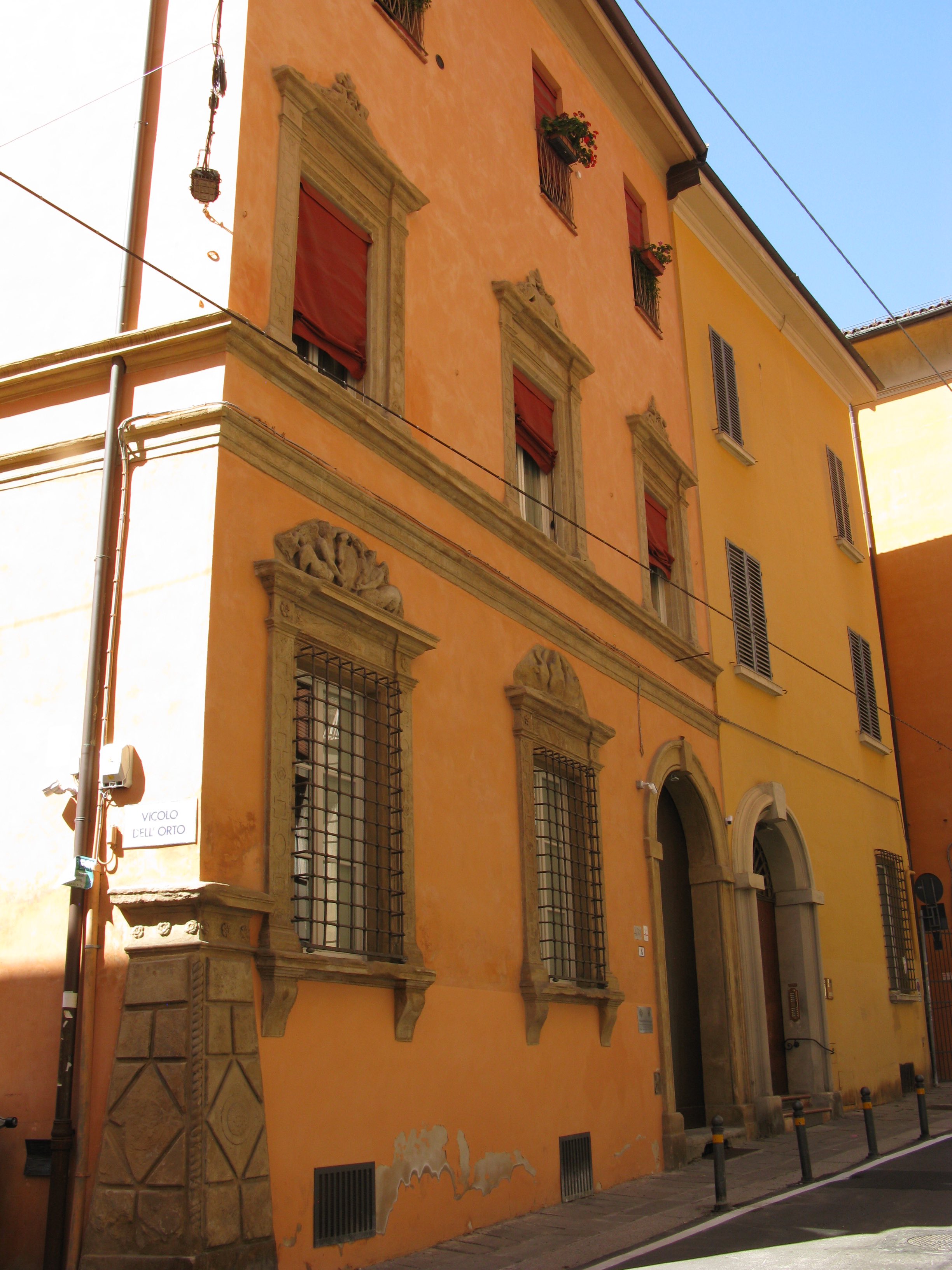 [Casa di via de' Poeti, 4]