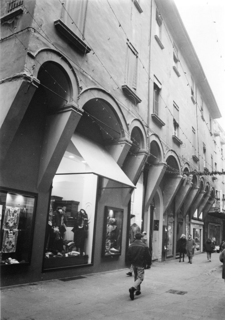 [Casa in Via D'Azeglio 13]